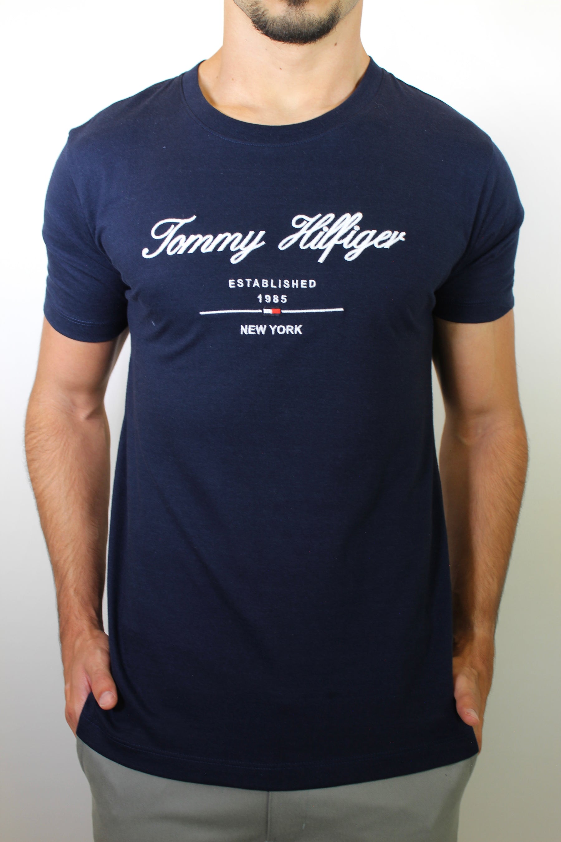 Camiseta TH Tommy Established 1985 NY - Azul Marinho