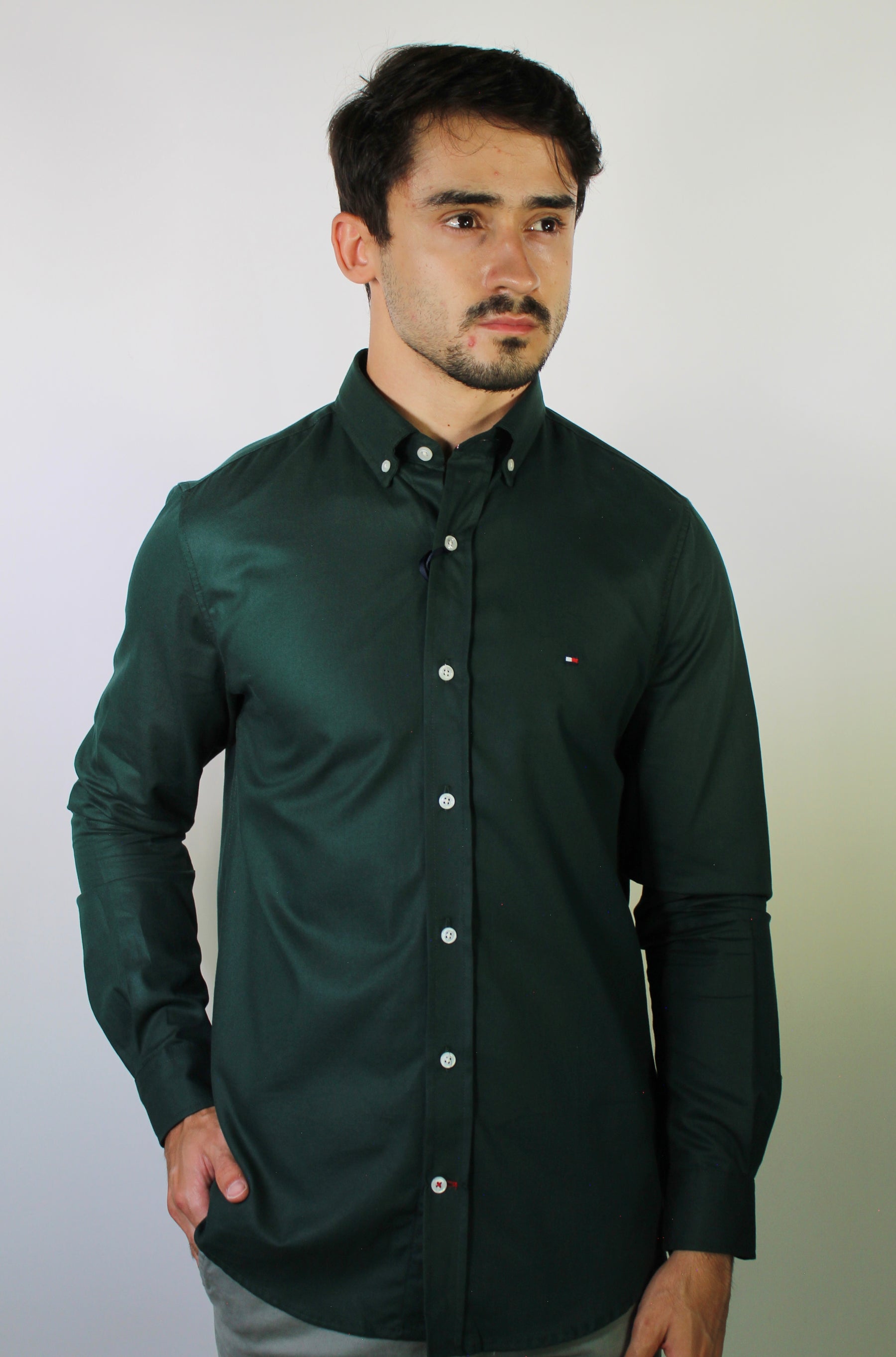 Camisa Social Lisa Manga Longa TH Classic - Verde Floresta