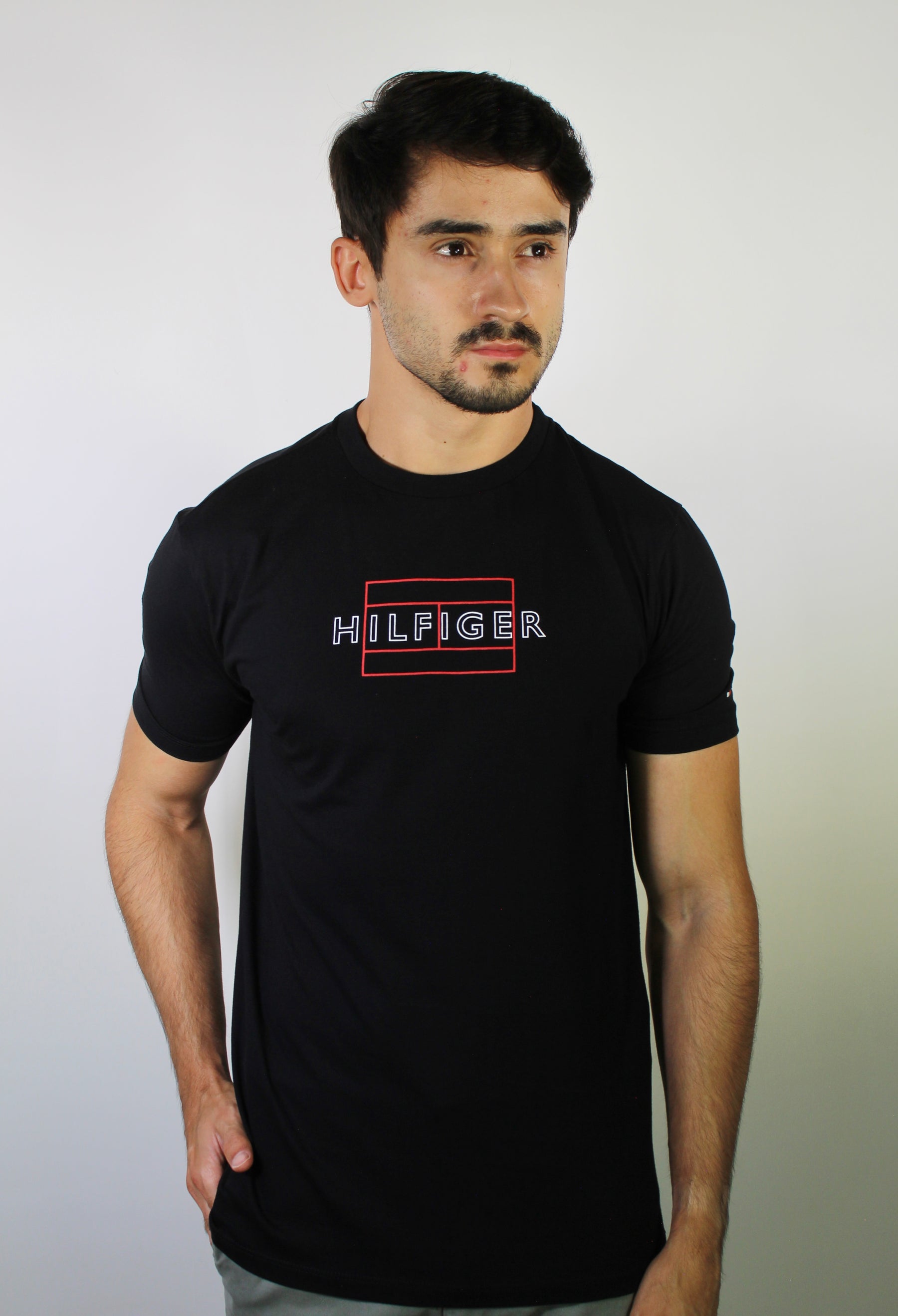 Camiseta TH Flag Frame Outline Tee - Preta