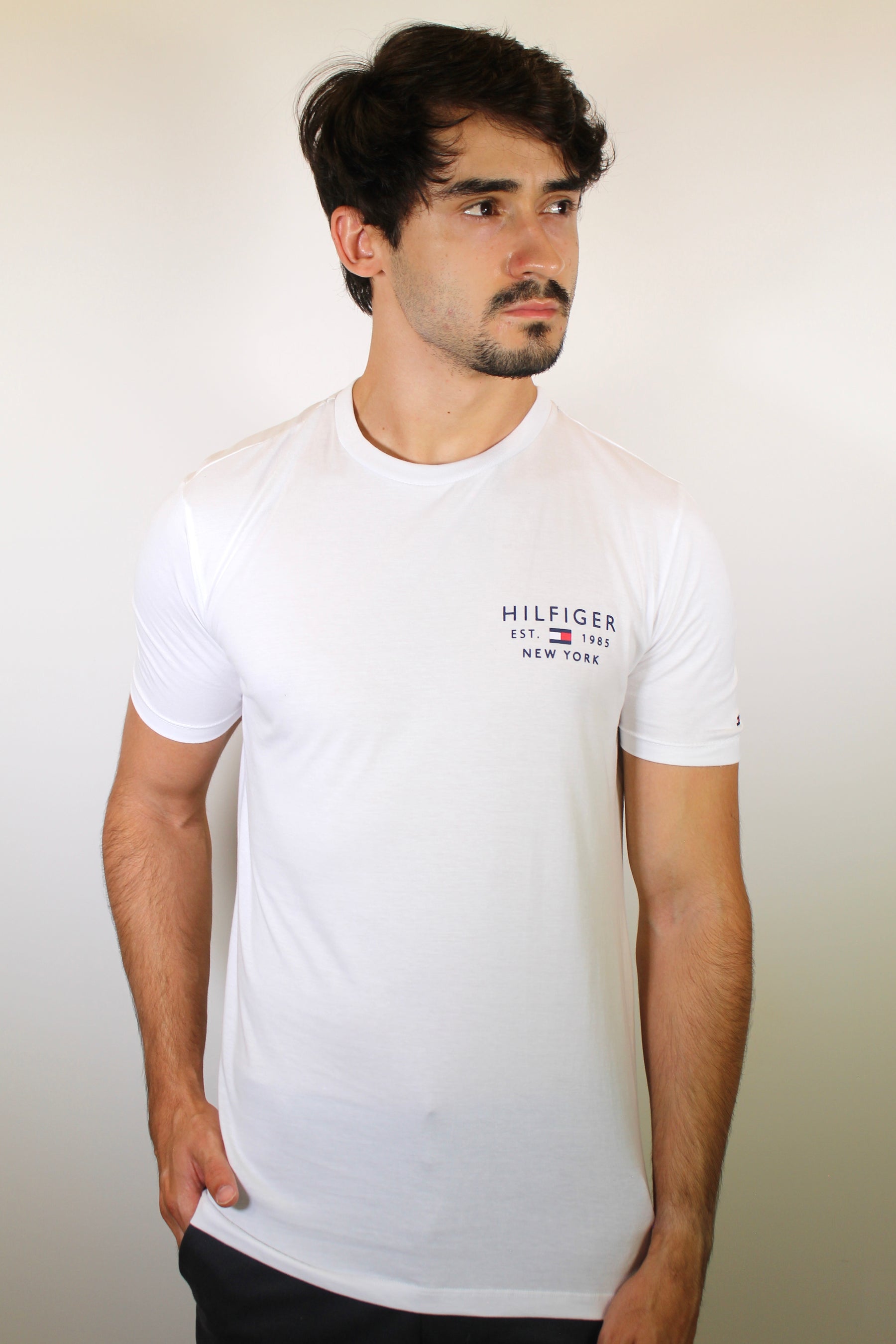 Camiseta TH Side Flag Urban NYC - Branca