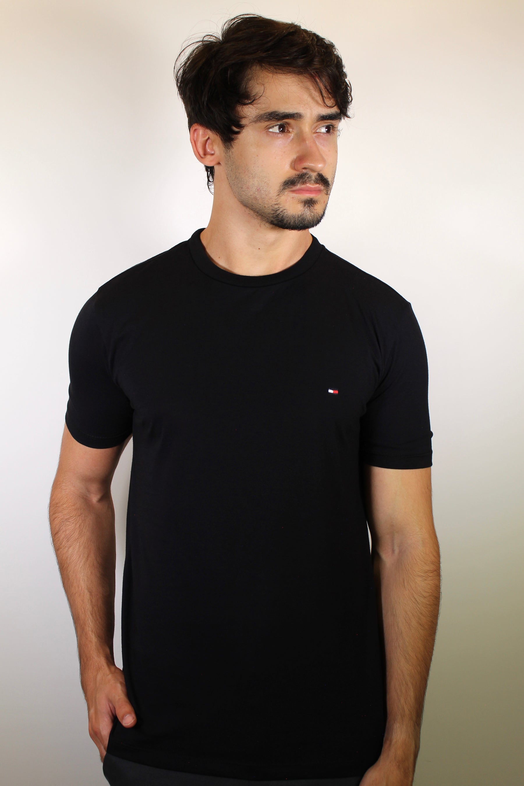 Camiseta TH Masculina Classic Nape - Preta