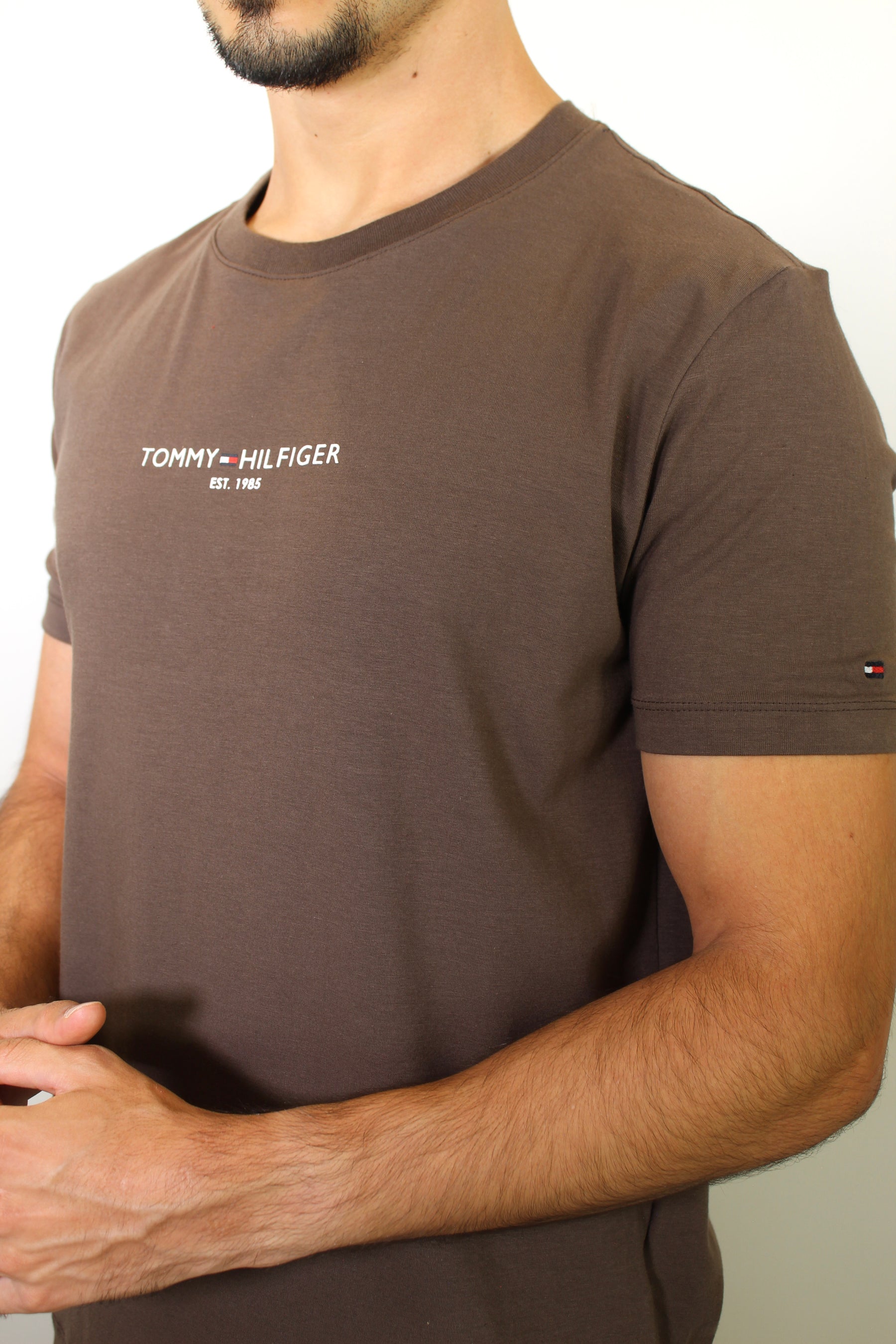 Camiseta TH Minimal Est. 1985 Logo - Marrom