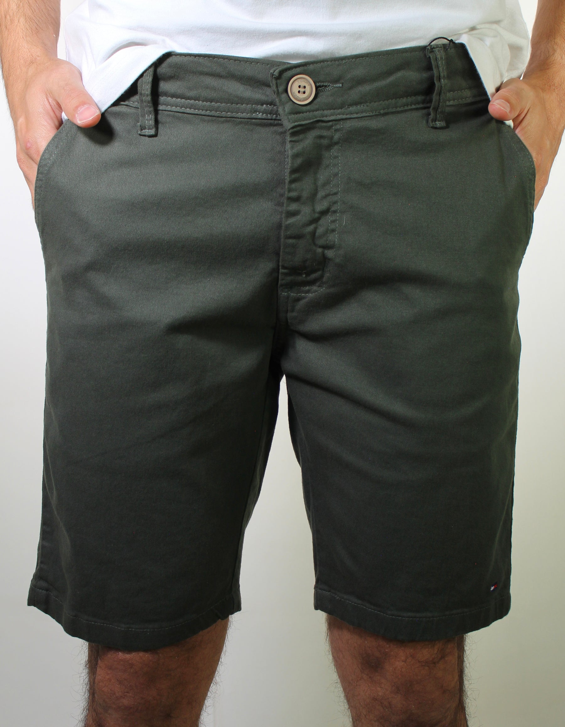Bermuda Masculina Sarja TH - Verde Musgo