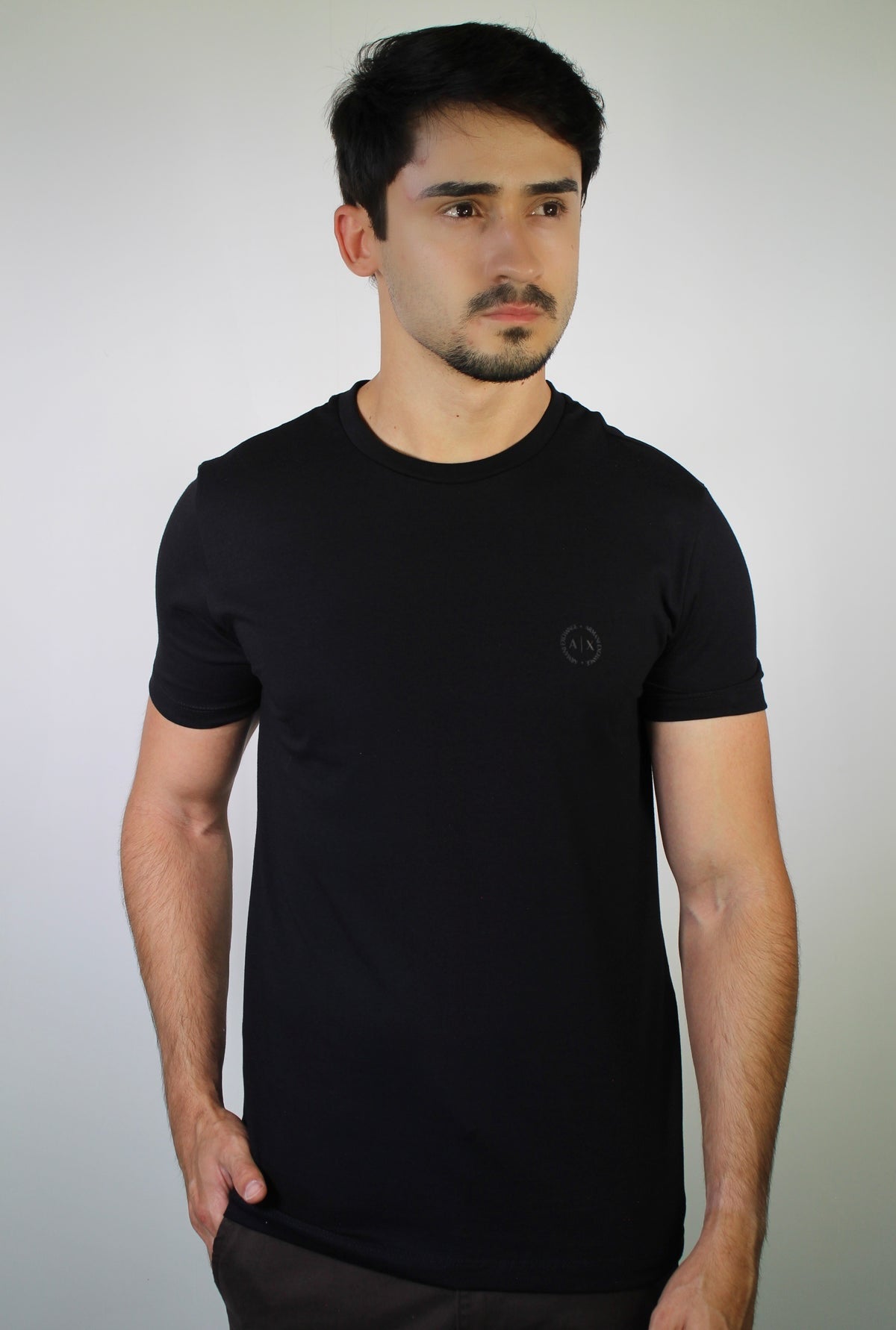 Camiseta AX Round Side Logo - Preta