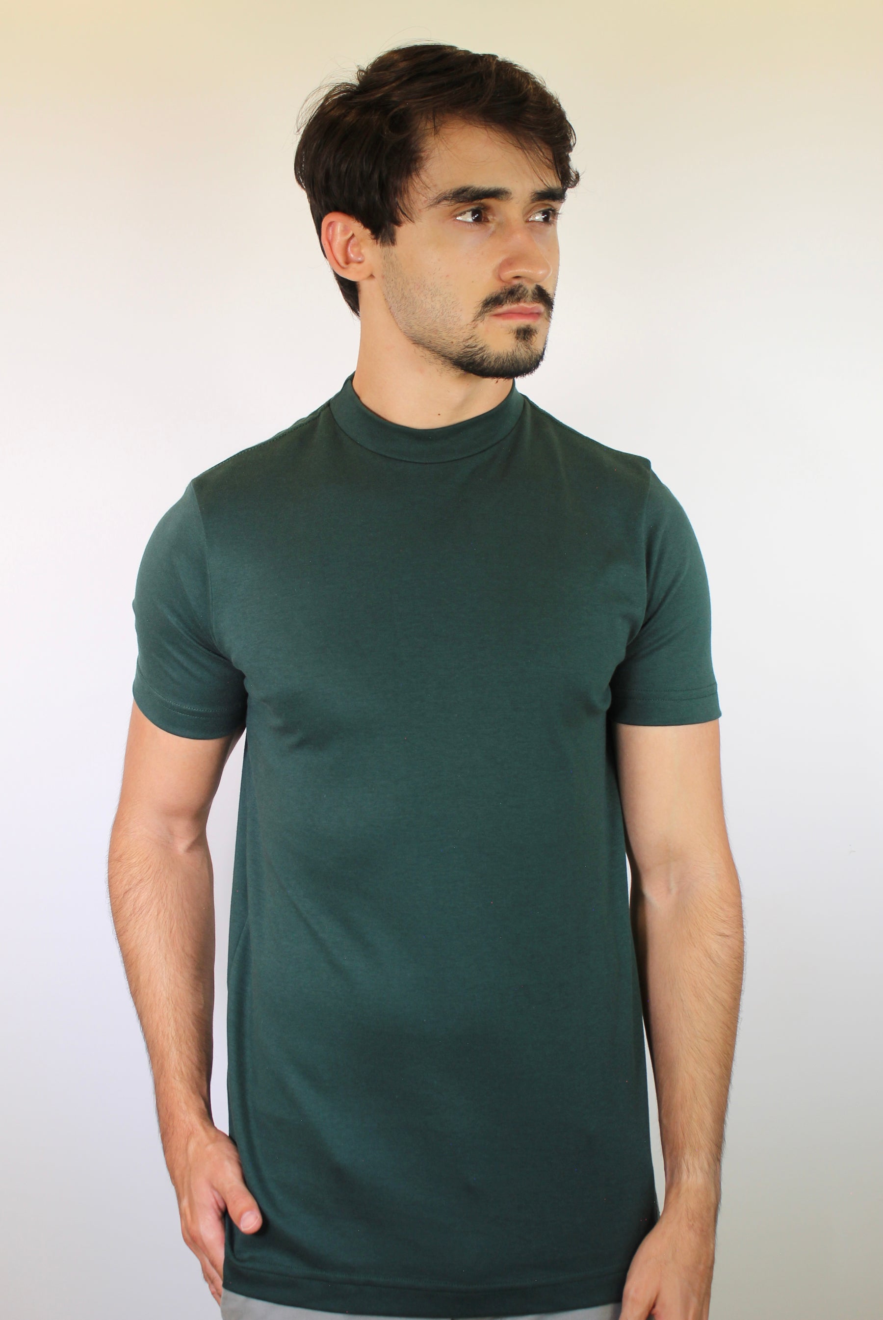 Camiseta Gola Midi Nobre Men - Verde Musgo