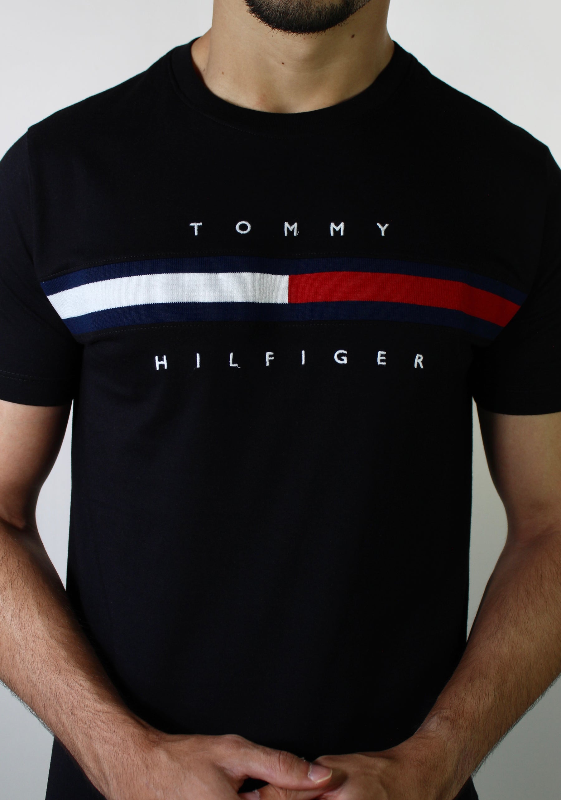 Camiseta TH Flag Stripe - Preta