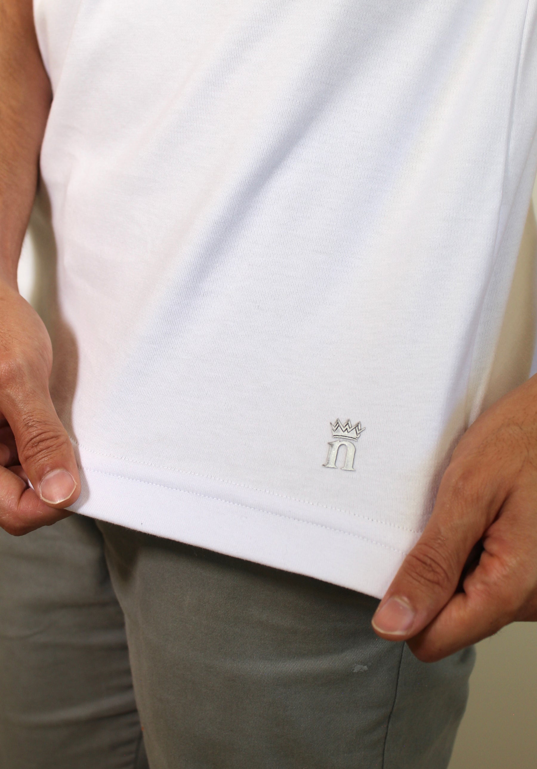 Camiseta Gola Midi Nobre Men - Branca