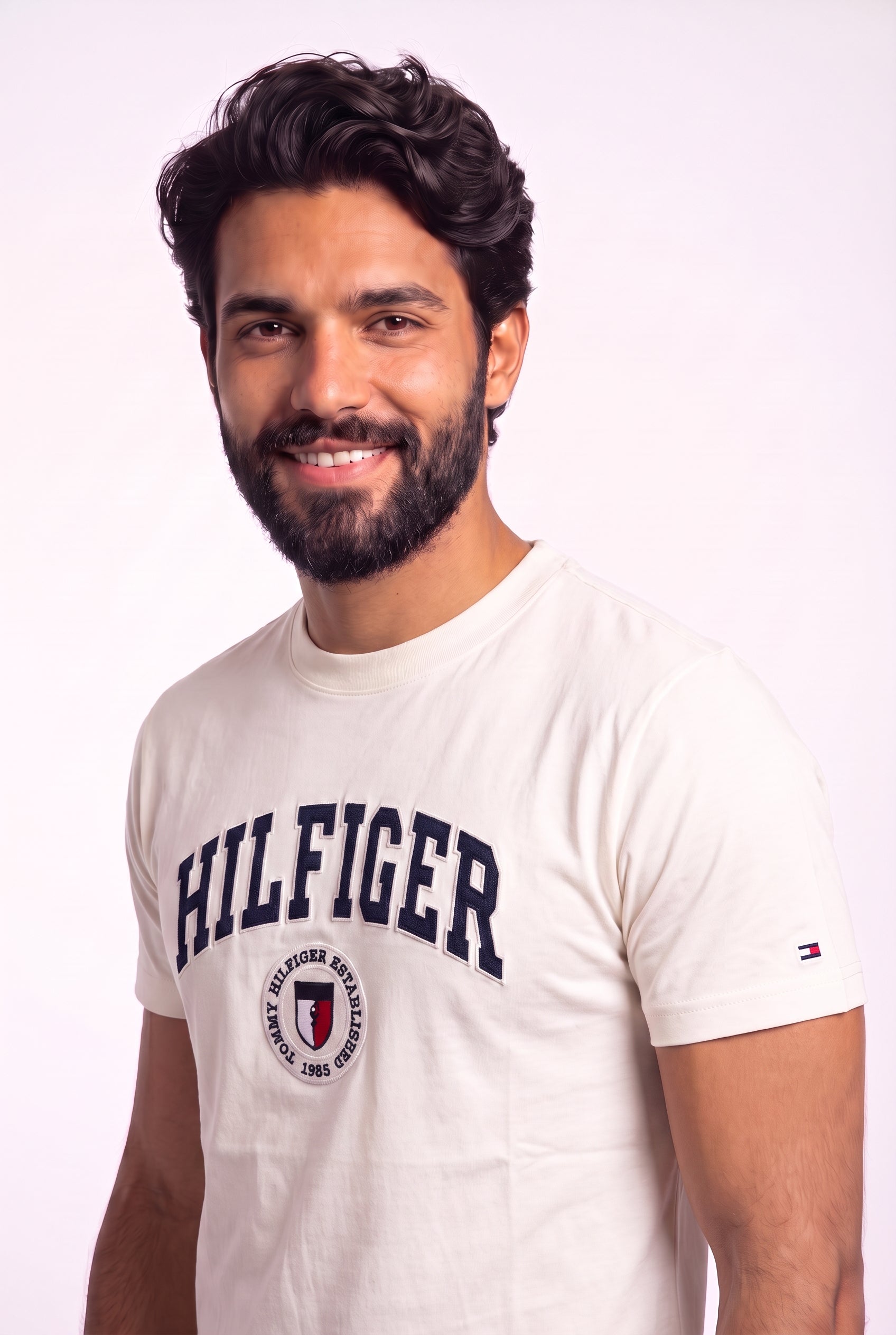 Camiseta TH Varsity Escutcheon - Off White