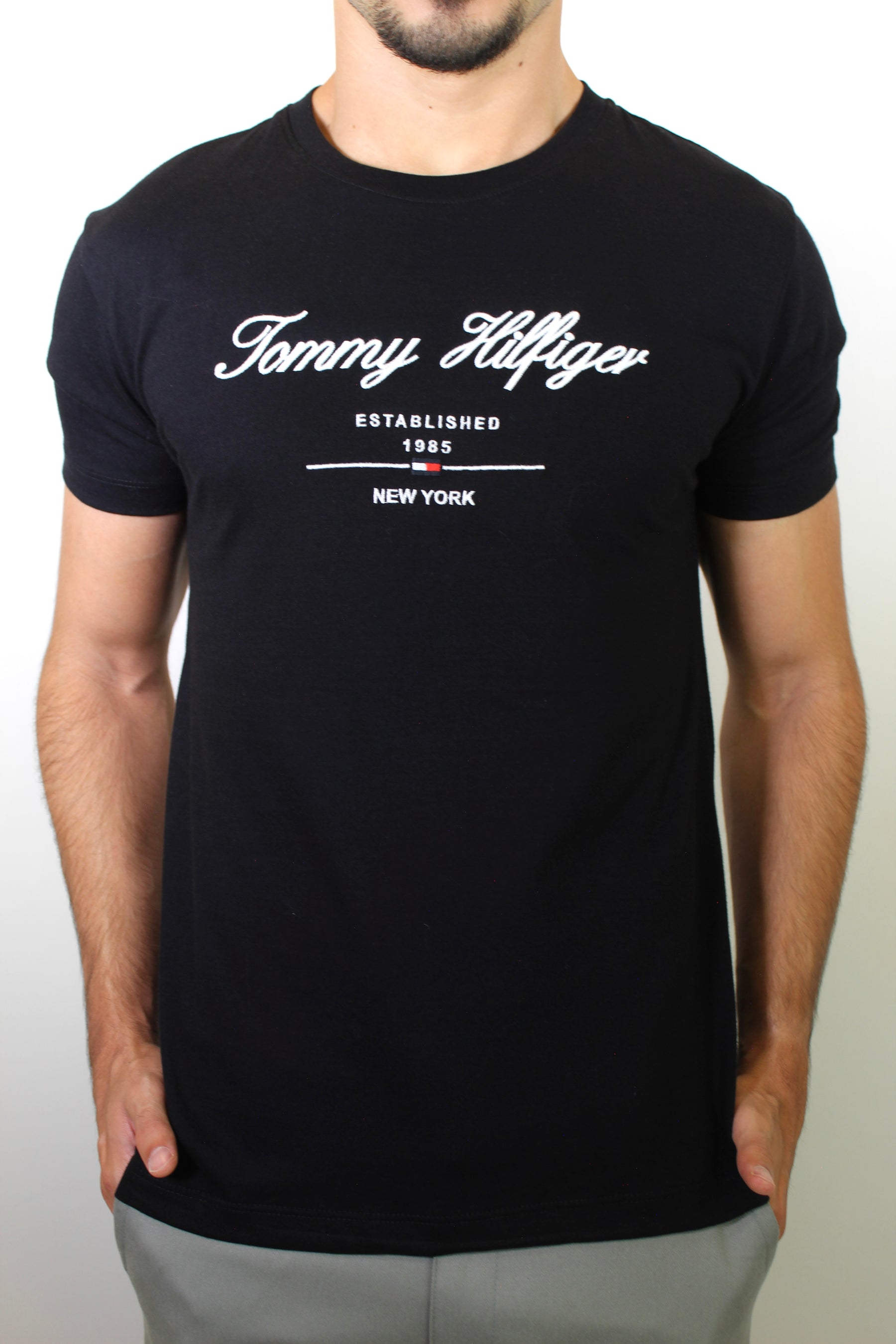 Camiseta TH Tommy Established 1985 NY - Preta