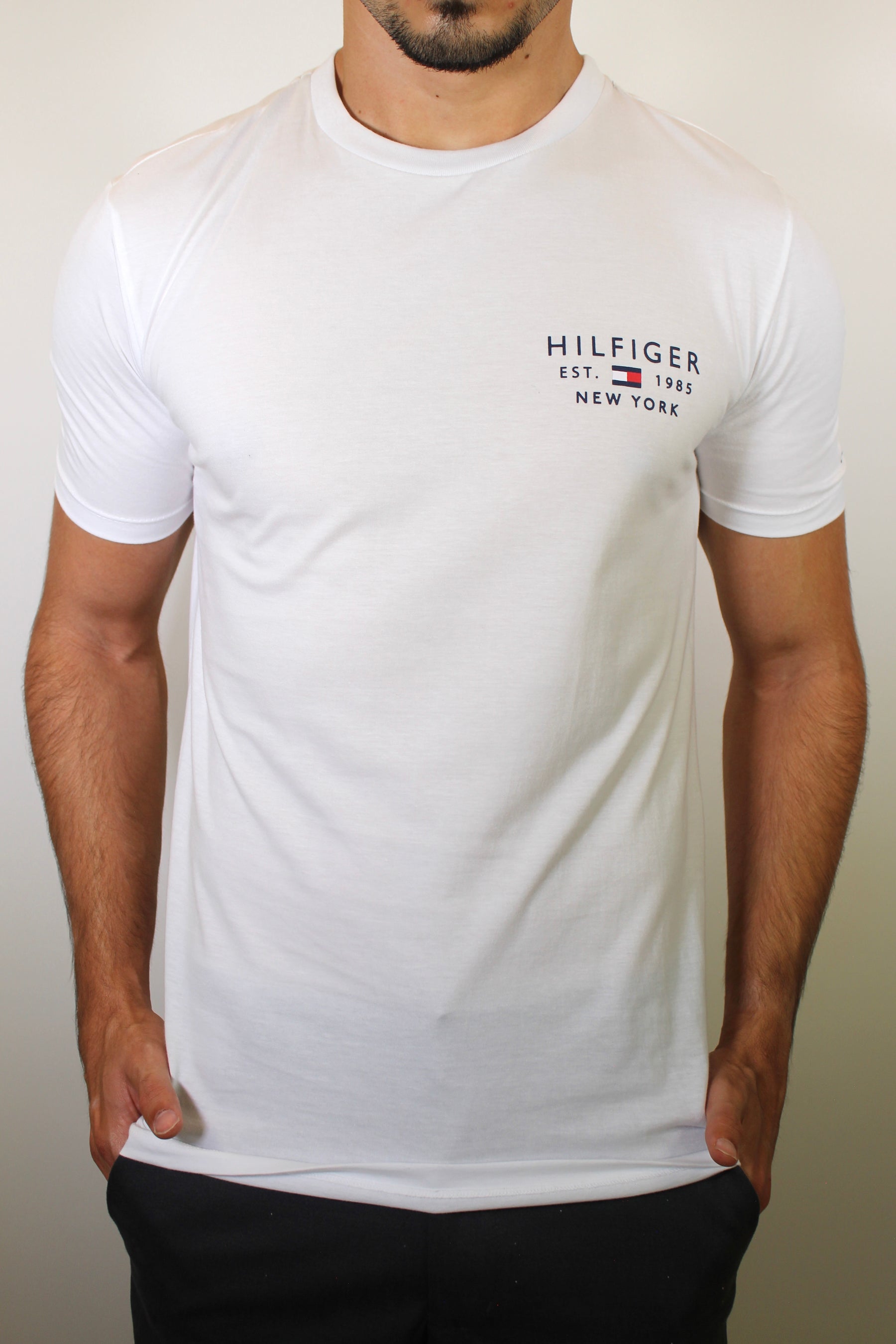 Camiseta TH Side Flag Urban NYC - Branca