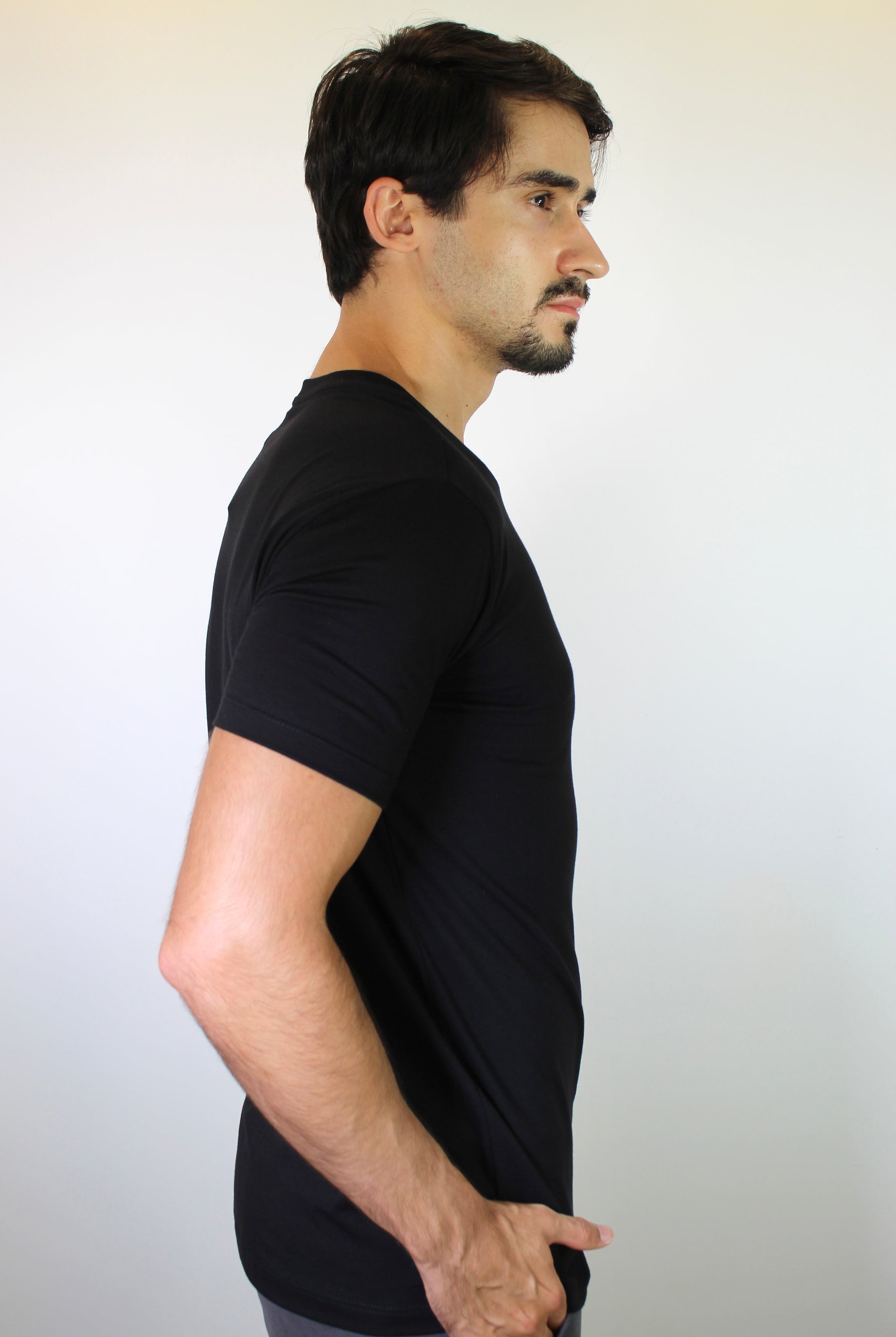 Camiseta AX Essencial Bold Logo Central - Preta