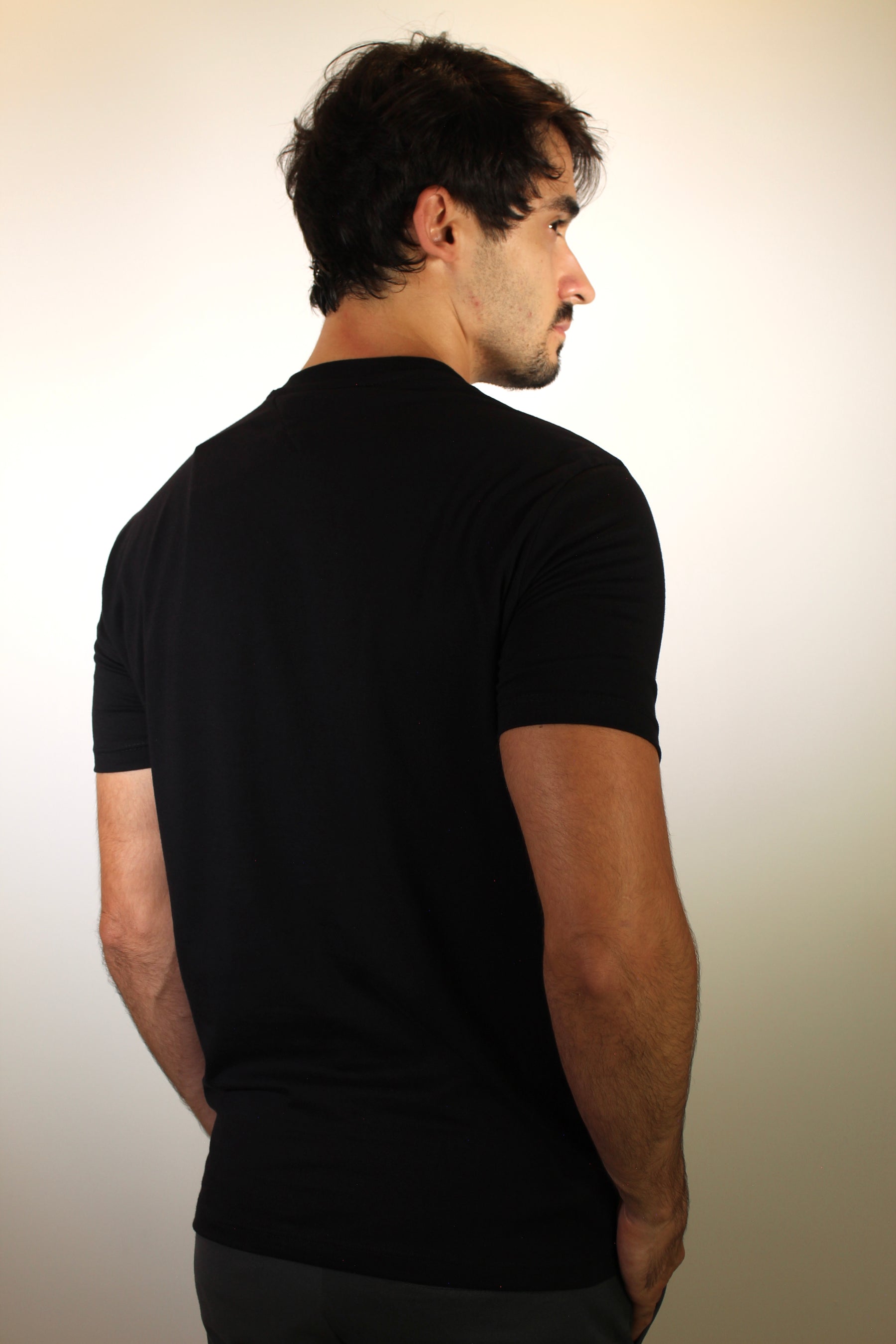 Camiseta TH Masculina Classic Nape - Preta