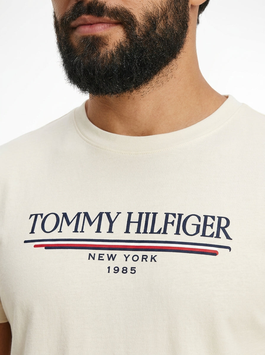 Camiseta TH Old School Stripe Brand - Off White