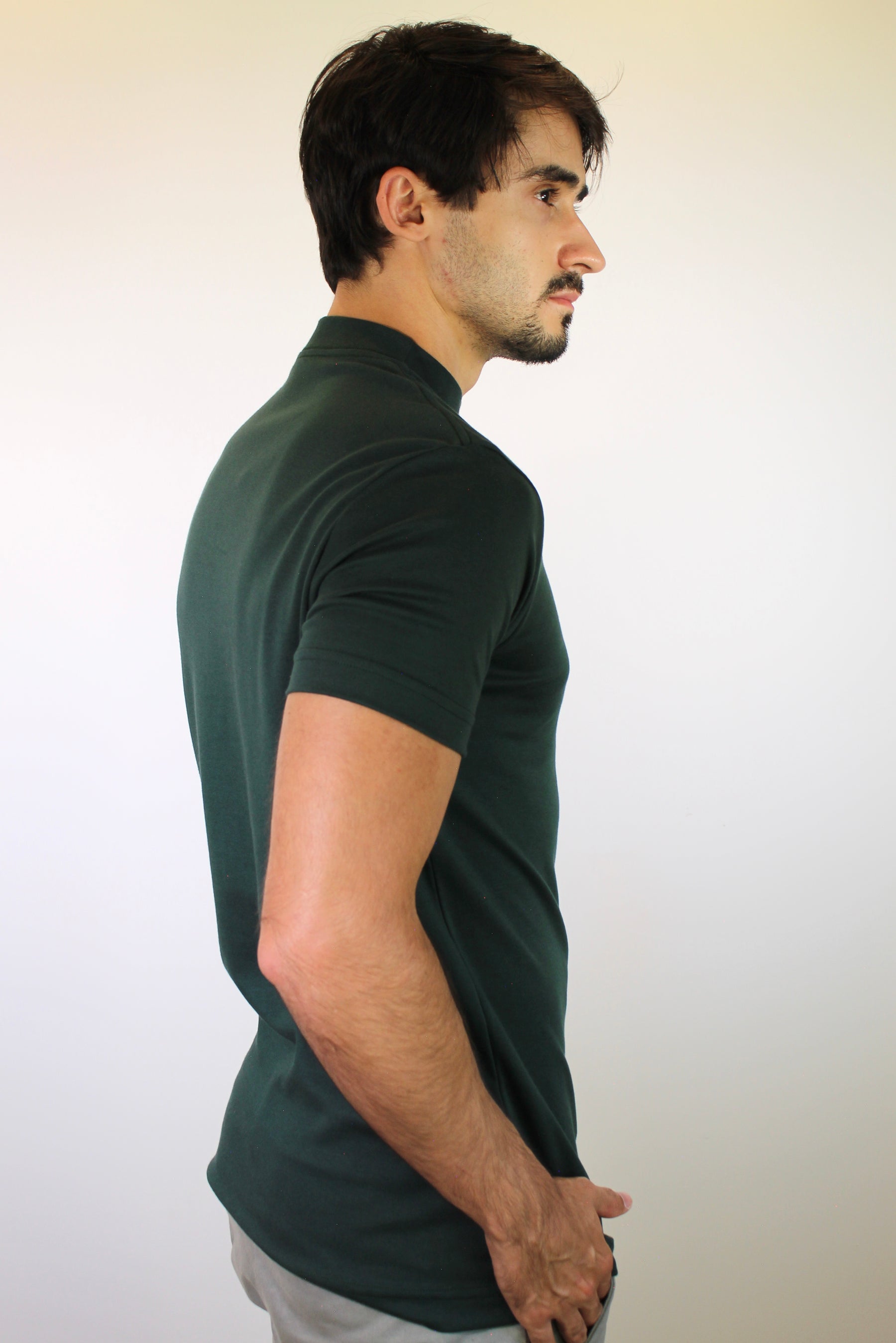 Camiseta Gola Midi Nobre Men - Verde Musgo