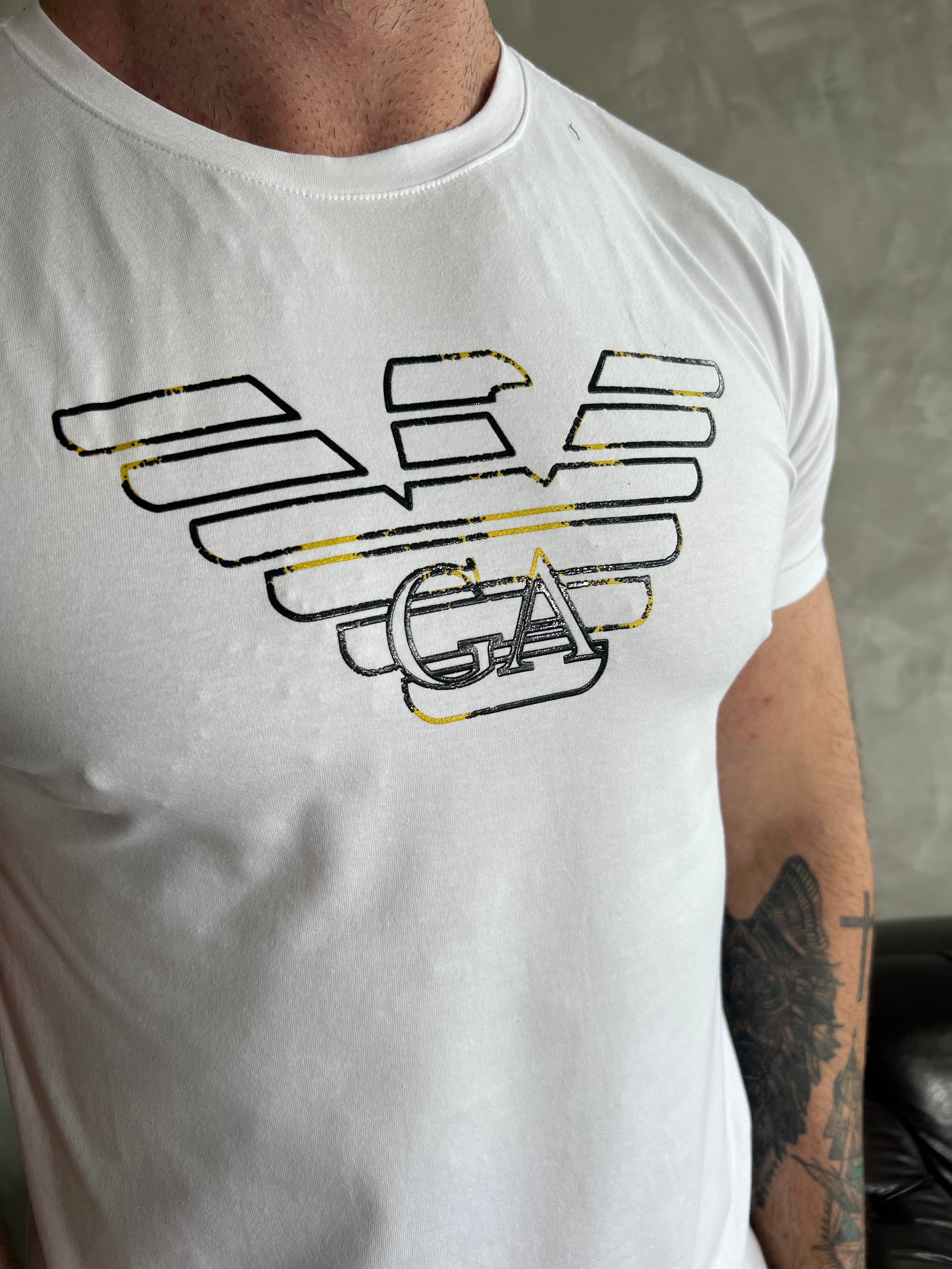 Camiseta Armani Exchange Estampa de Logo GA - Branca