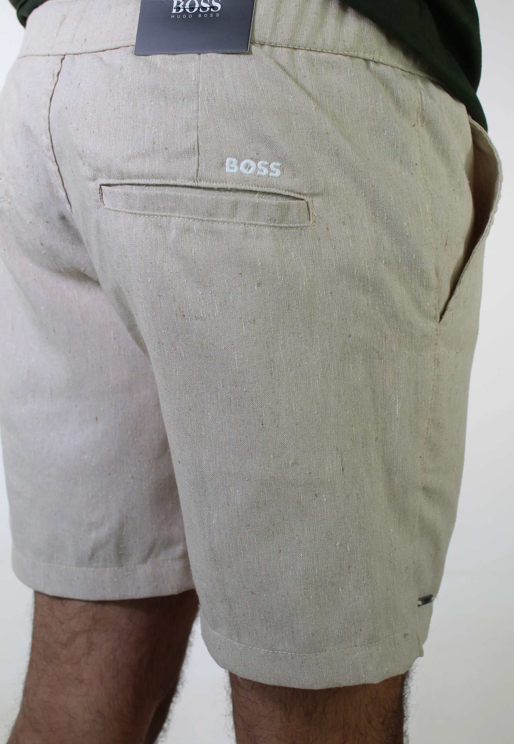 Bermuda em Linho Boss - Palha