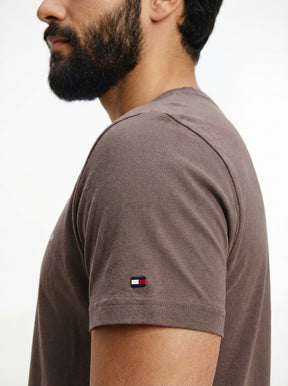 Camiseta TH Side Logo Flag Est. 1985 - Café