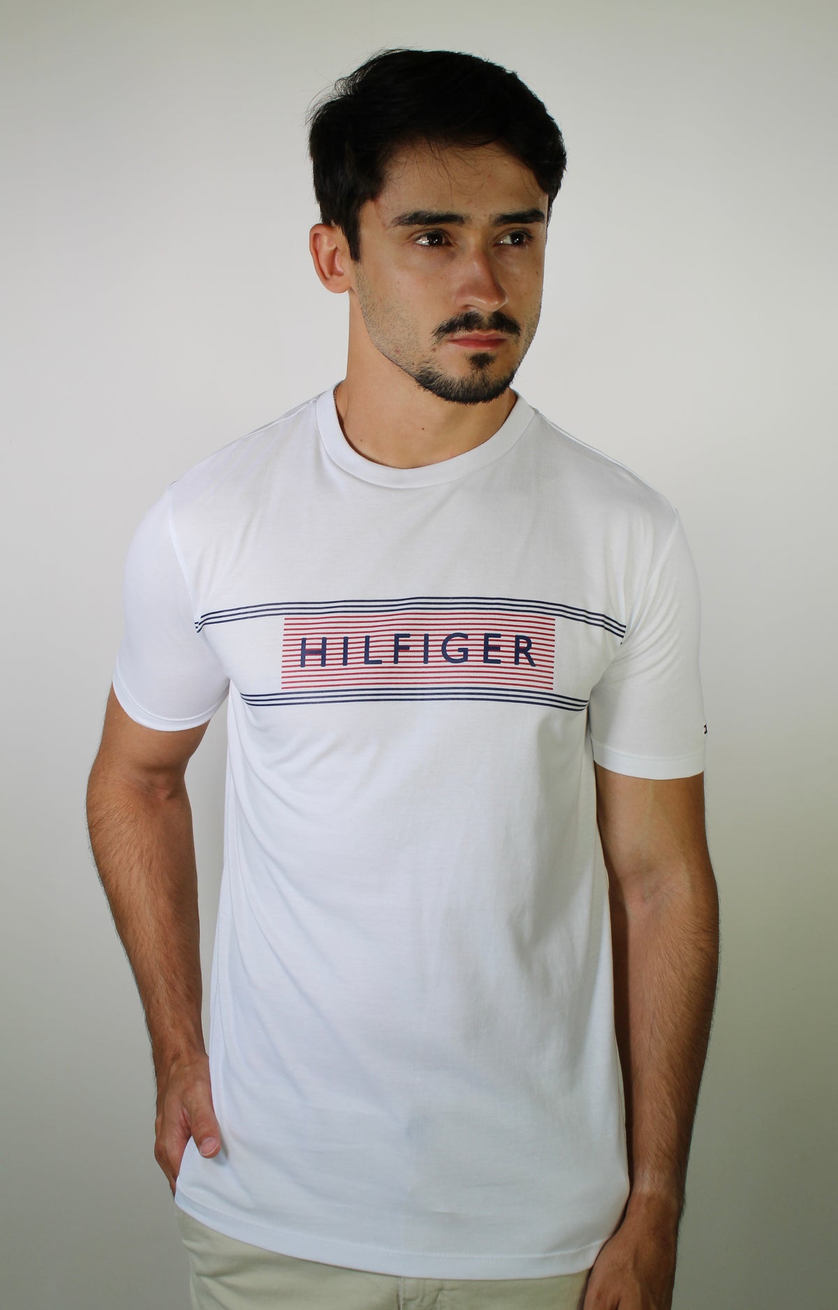 Camiseta TH Retro Striped Logo - Branca