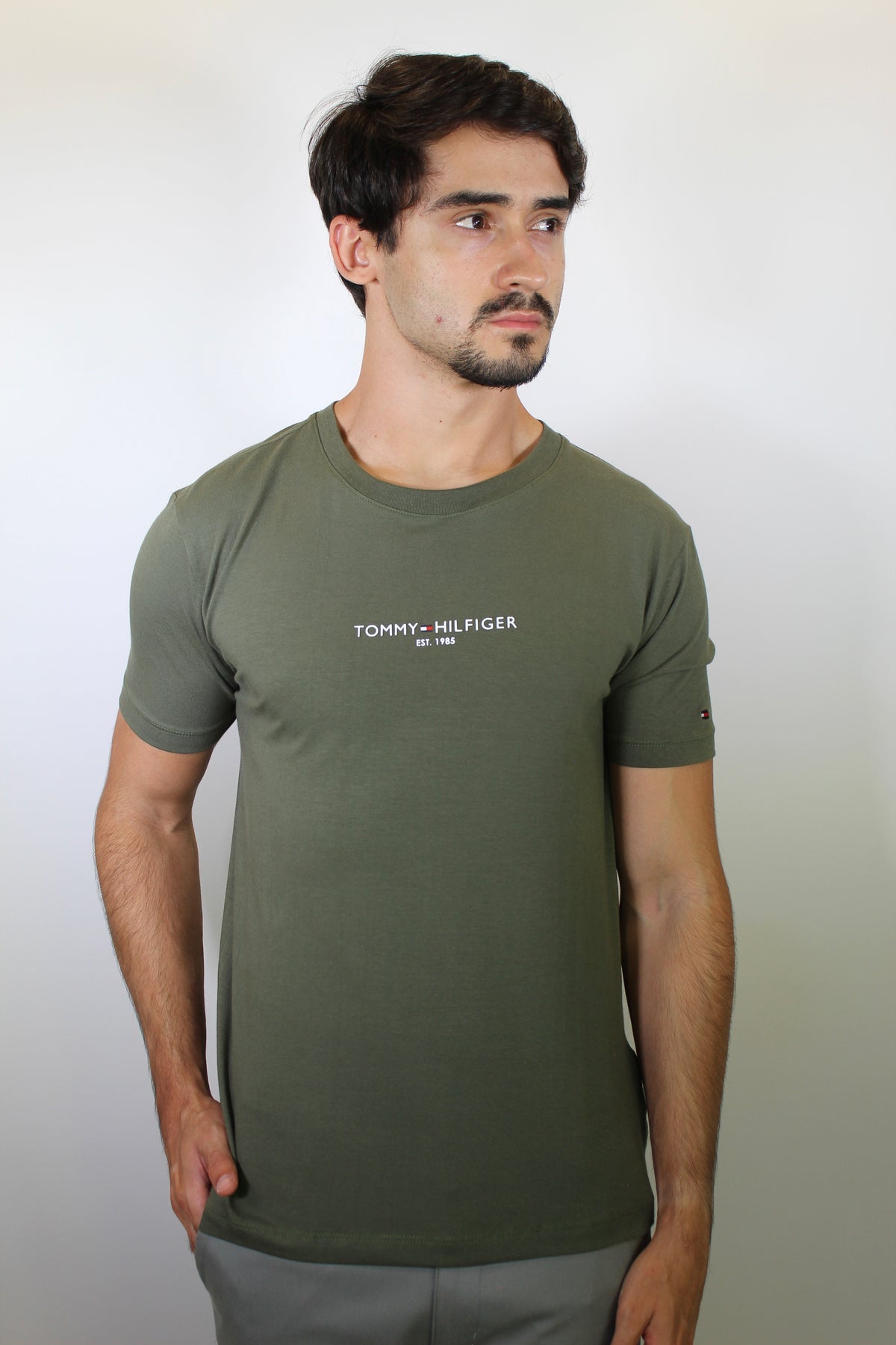 Camiseta TH Minimal Est. 1985 Logo - Verde Musgo