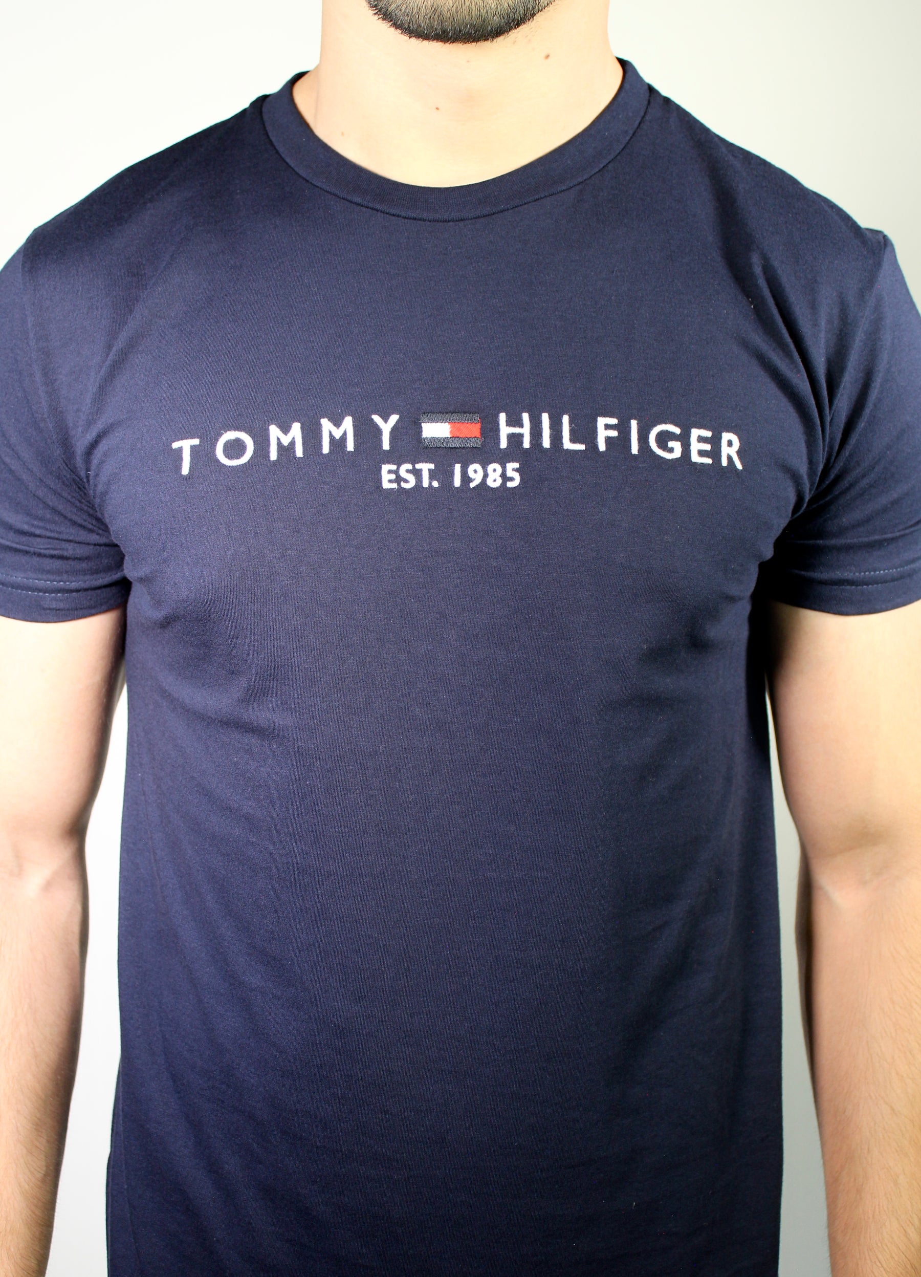 Camiseta TH Est. 1985 - Azul Marinho