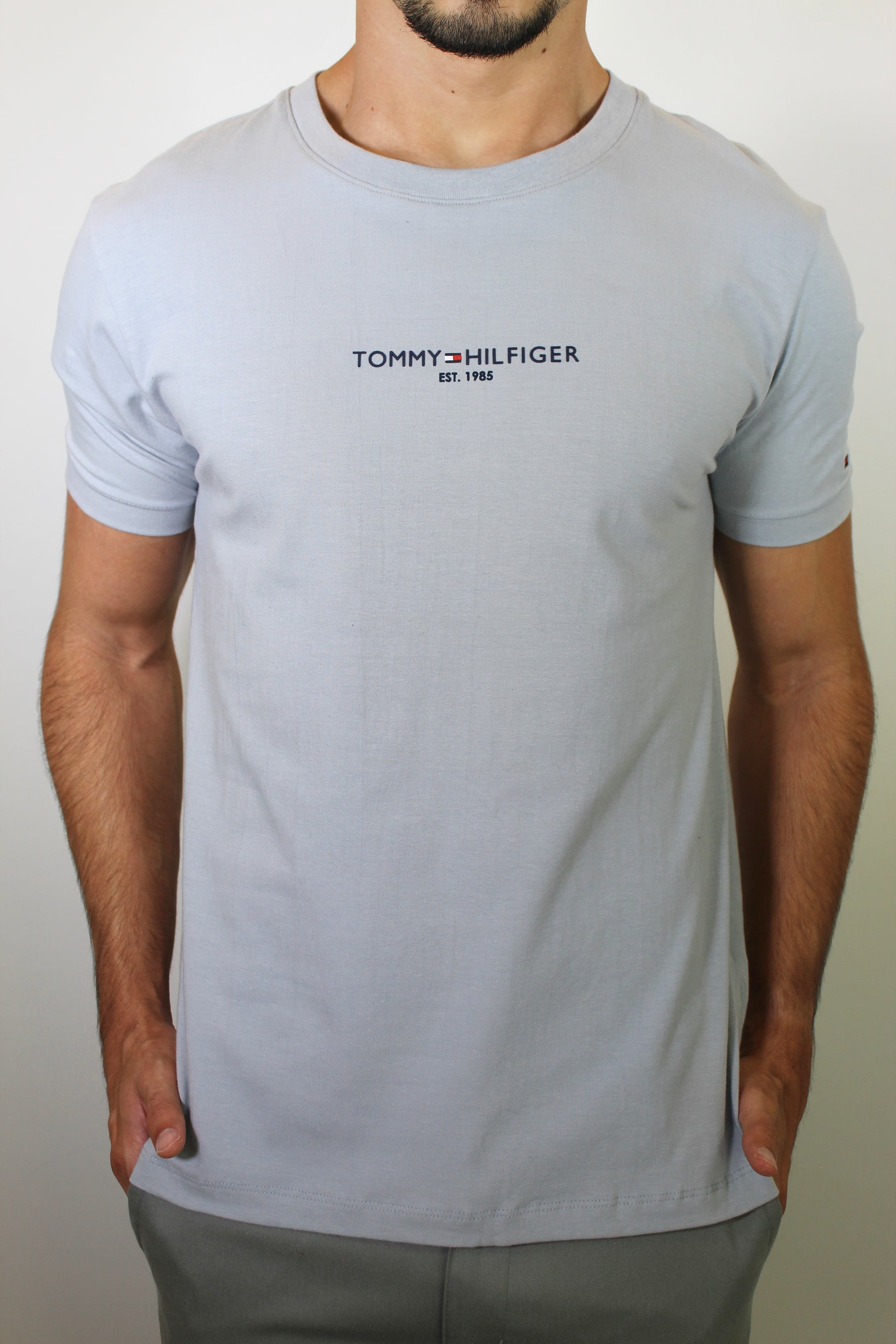 Camiseta TH Minimal Est. 1985 Logo - Cinza