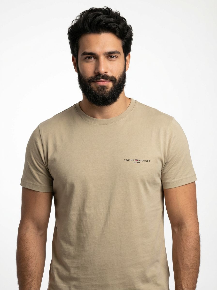 Camiseta TH Side Logo Flag Est. 1985 - Cáqui