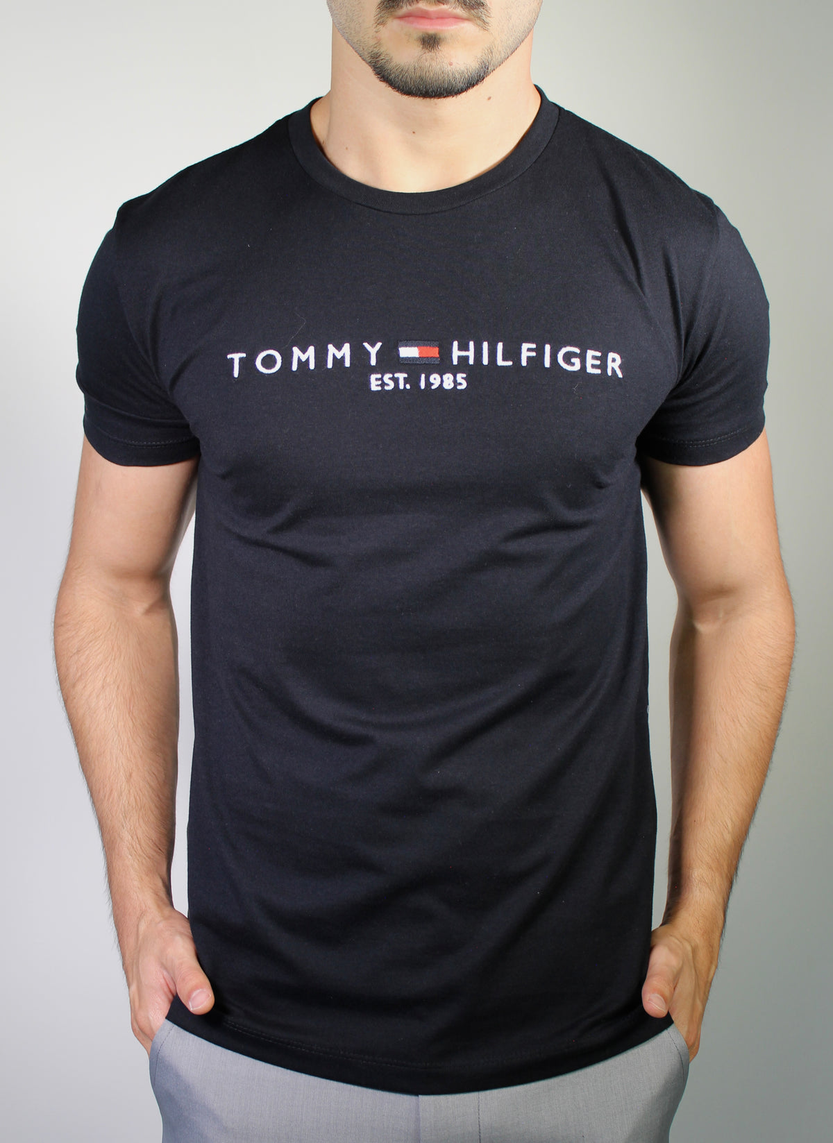 Camiseta TH Est. 1985 - Preta
