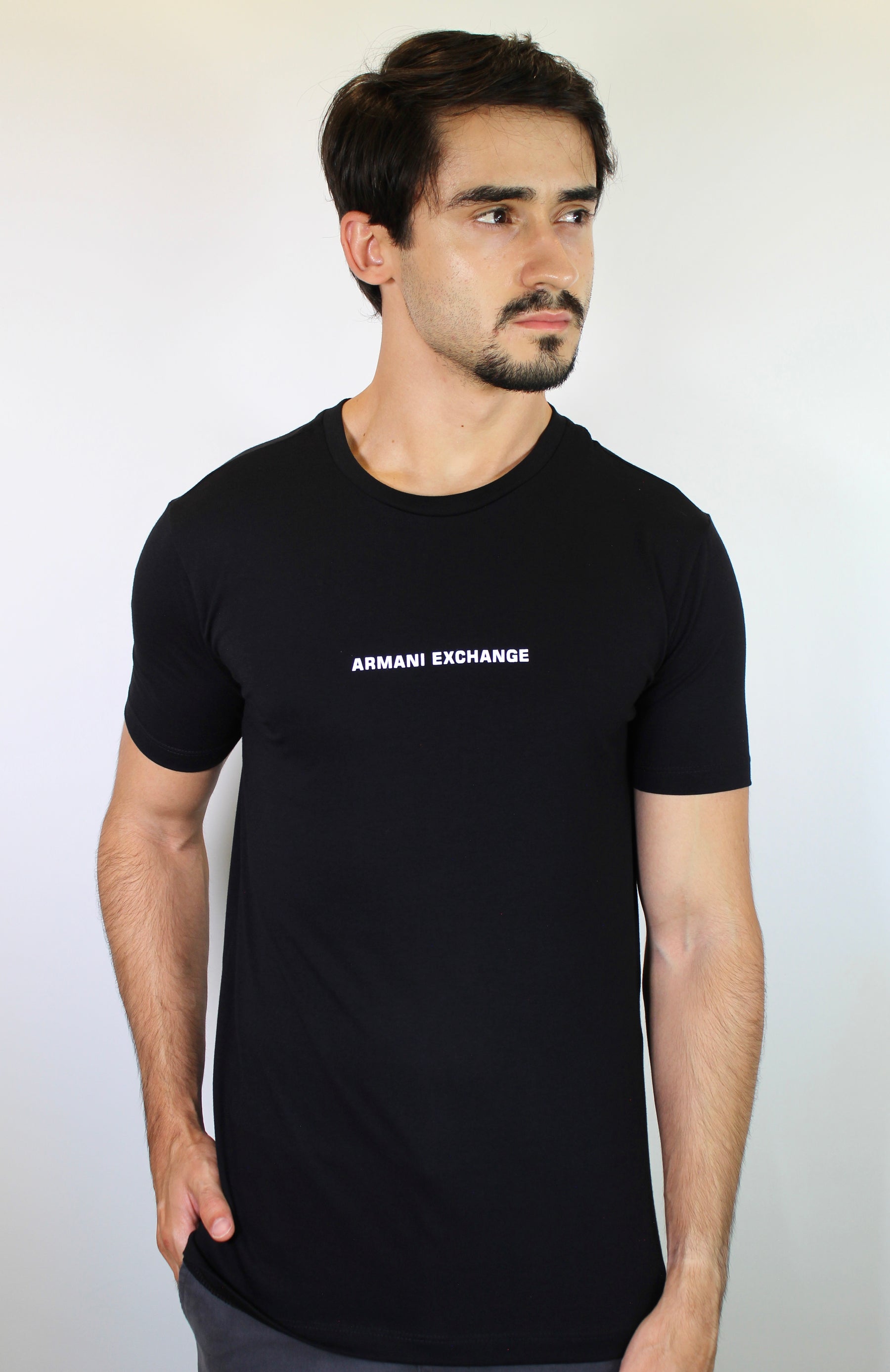 Camiseta AX Essencial Bold Logo Central - Preta