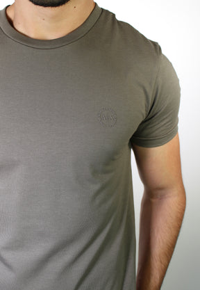 Camiseta AX Round Side Logo - Marrom Acinzentado