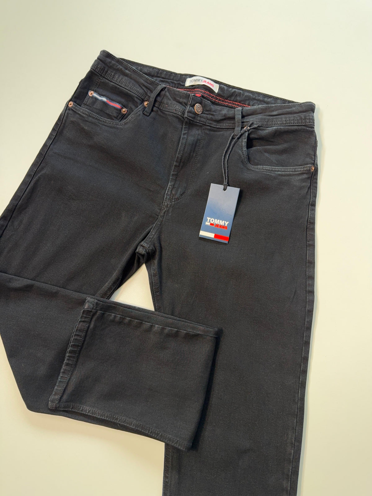 Calça Jeans TH - Preta Essencial Fit