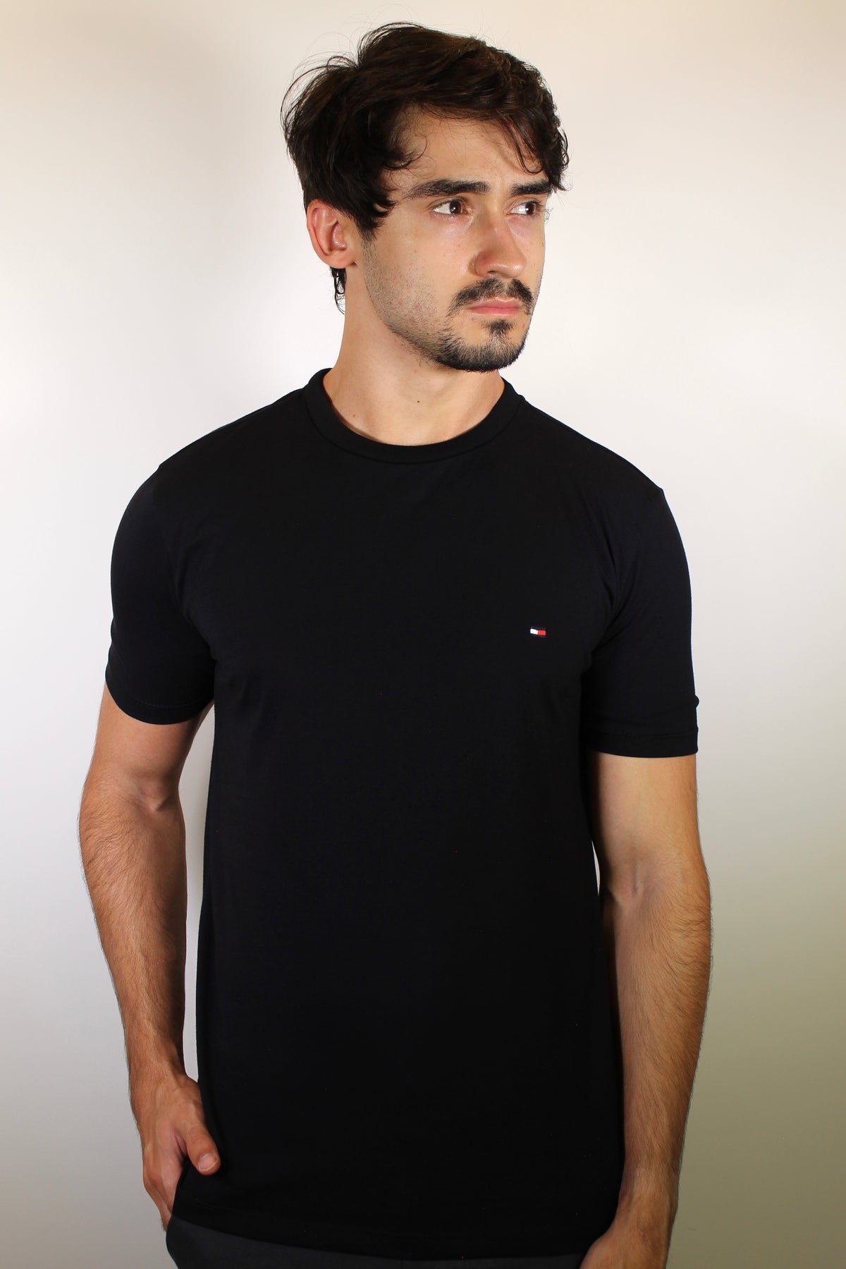 Camiseta TH Masculina Classic Nape - Preta