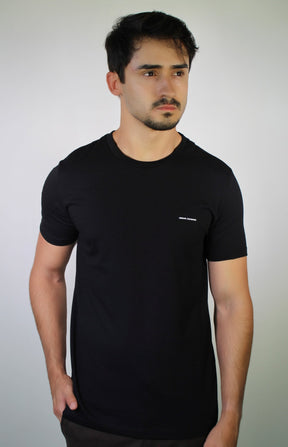 Camiseta AX Side Logo Line - Preta