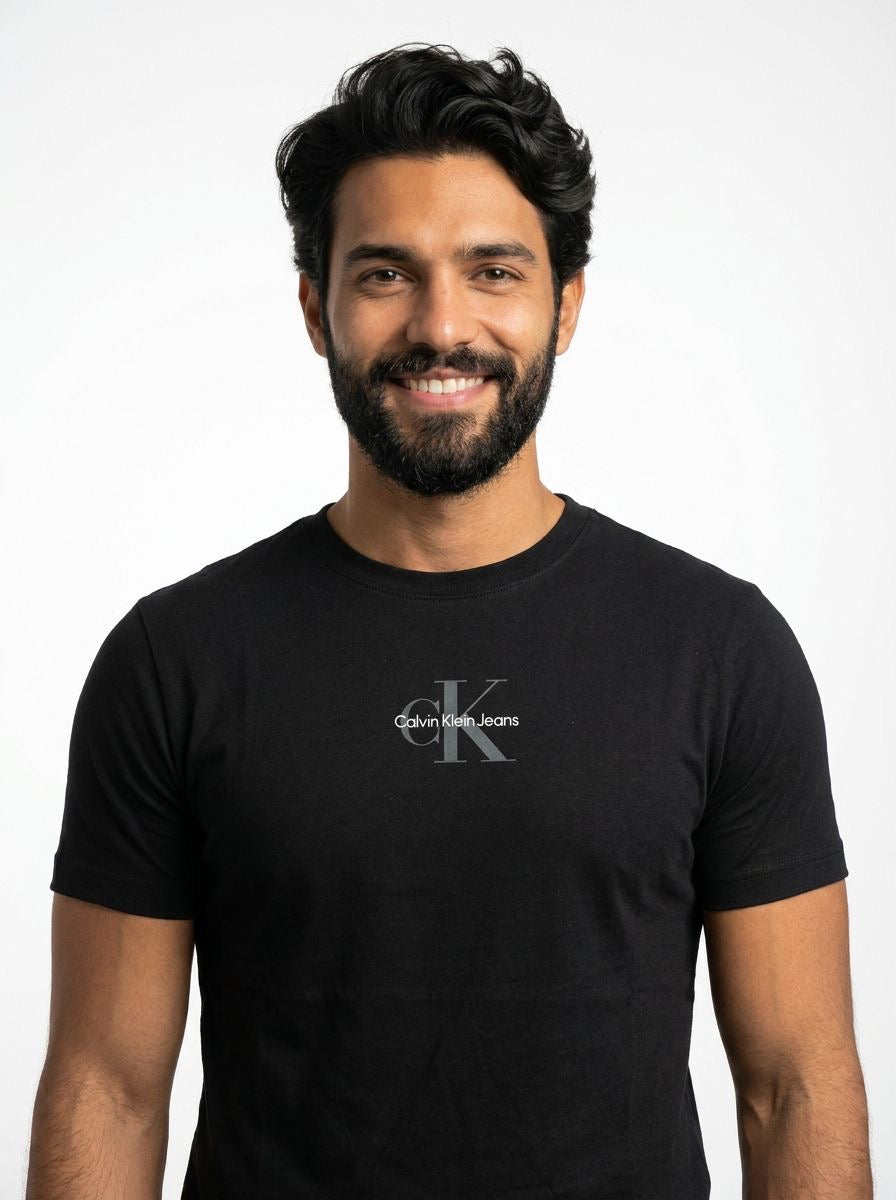 Camiseta CK Legacy Icon - Preta