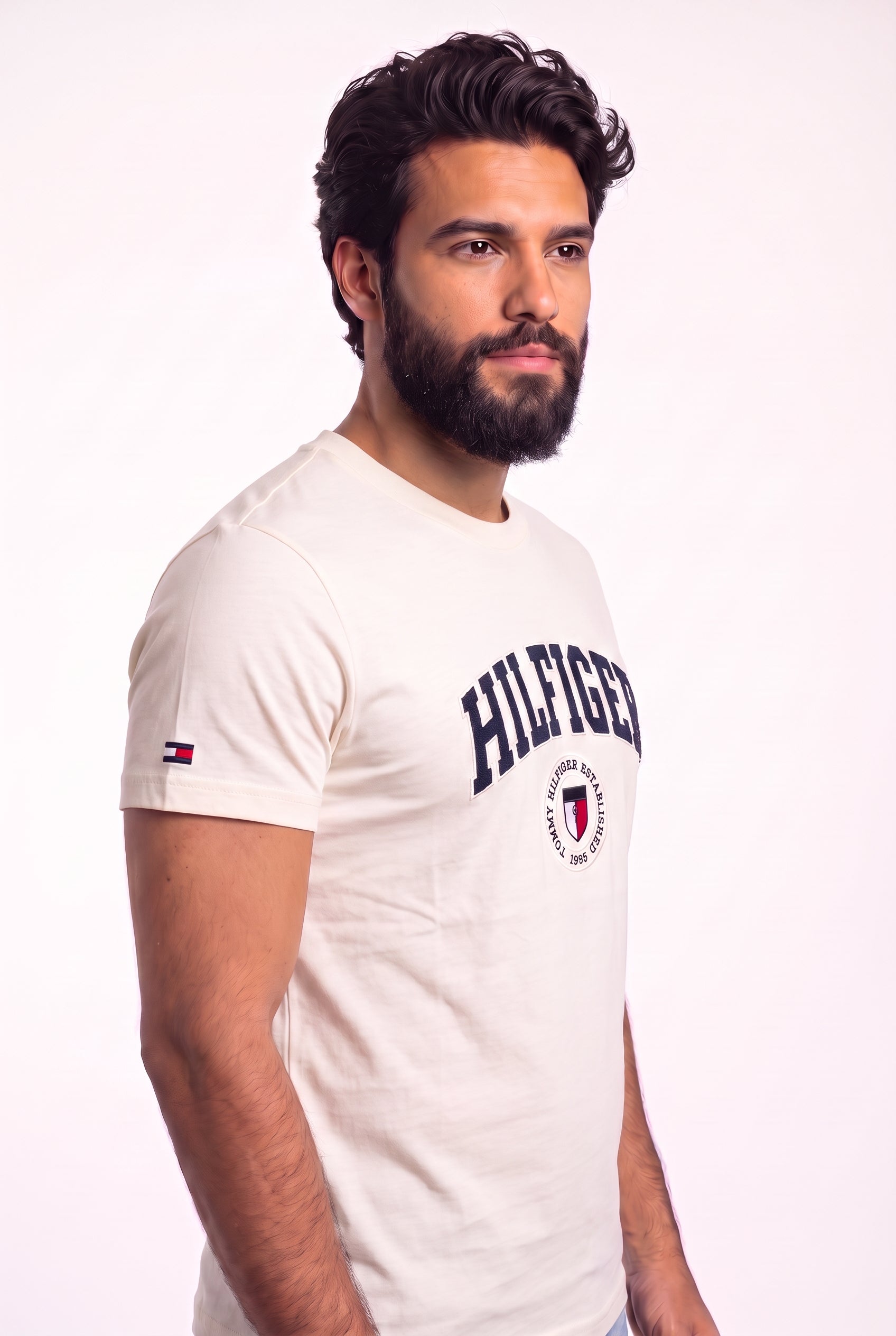 Camiseta TH Varsity Escutcheon - Off White