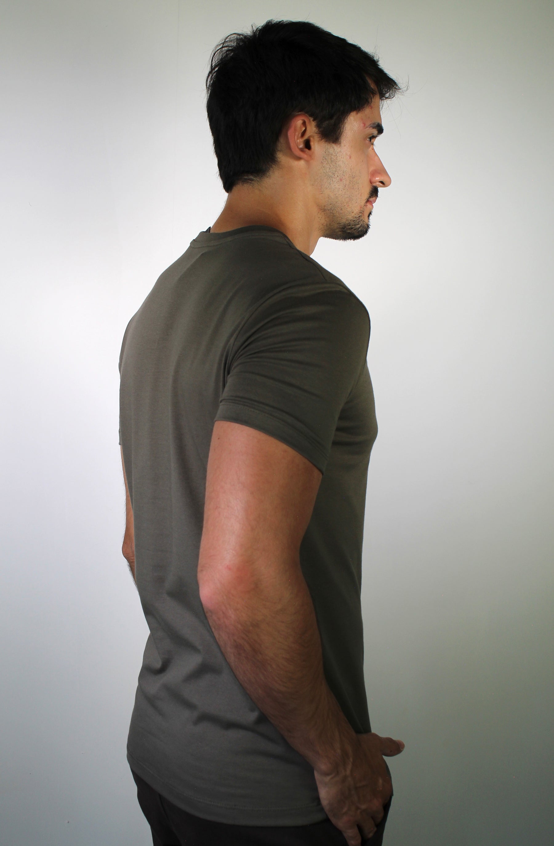 Camiseta AX Side Logo Line - Marrom Acinzentado