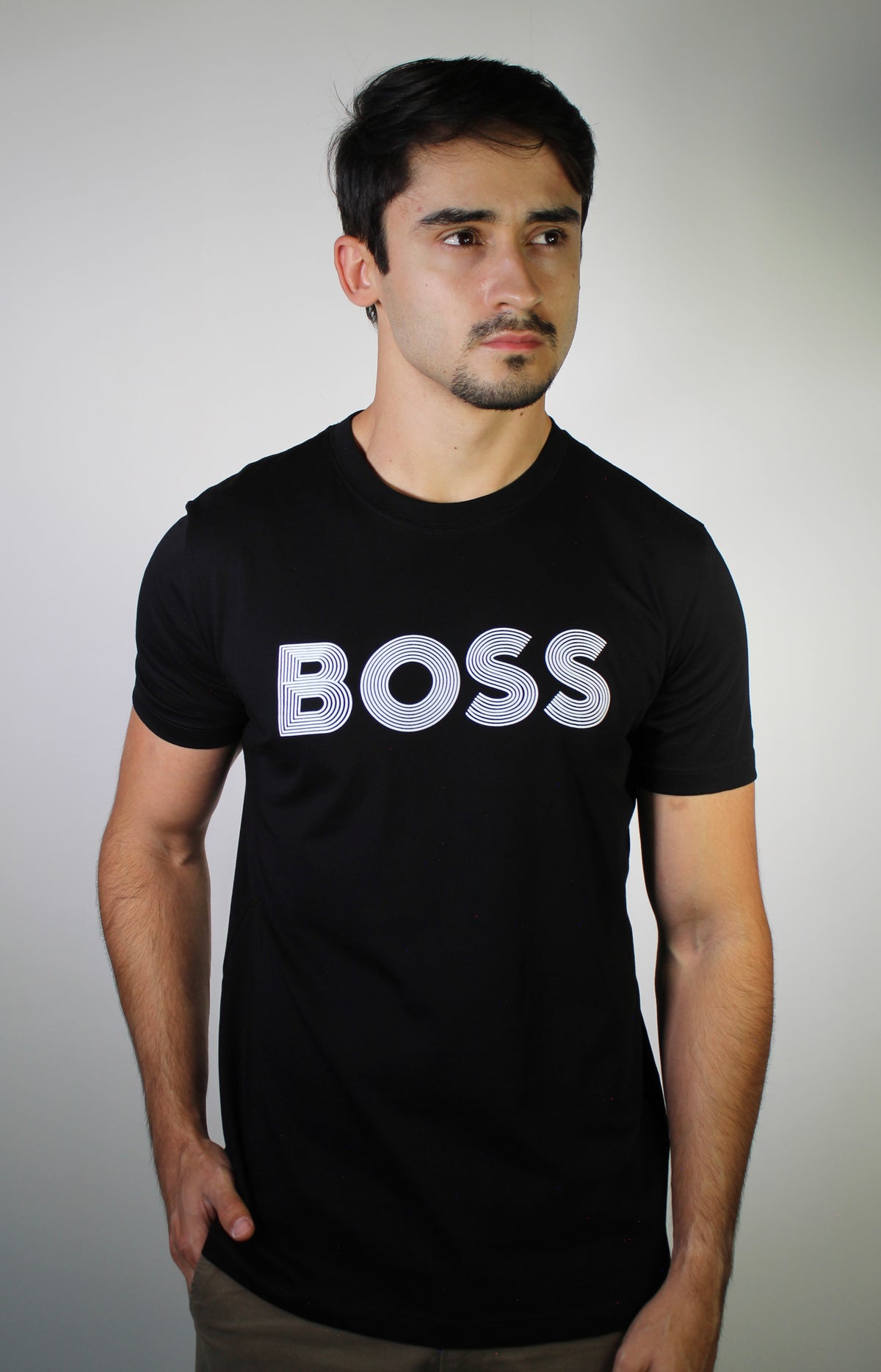 Camiseta Boss Striped Logo - Preta