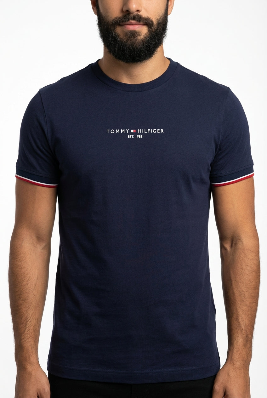 Camiseta TH Est. 1985 Band Sleeve - Azul Marinho