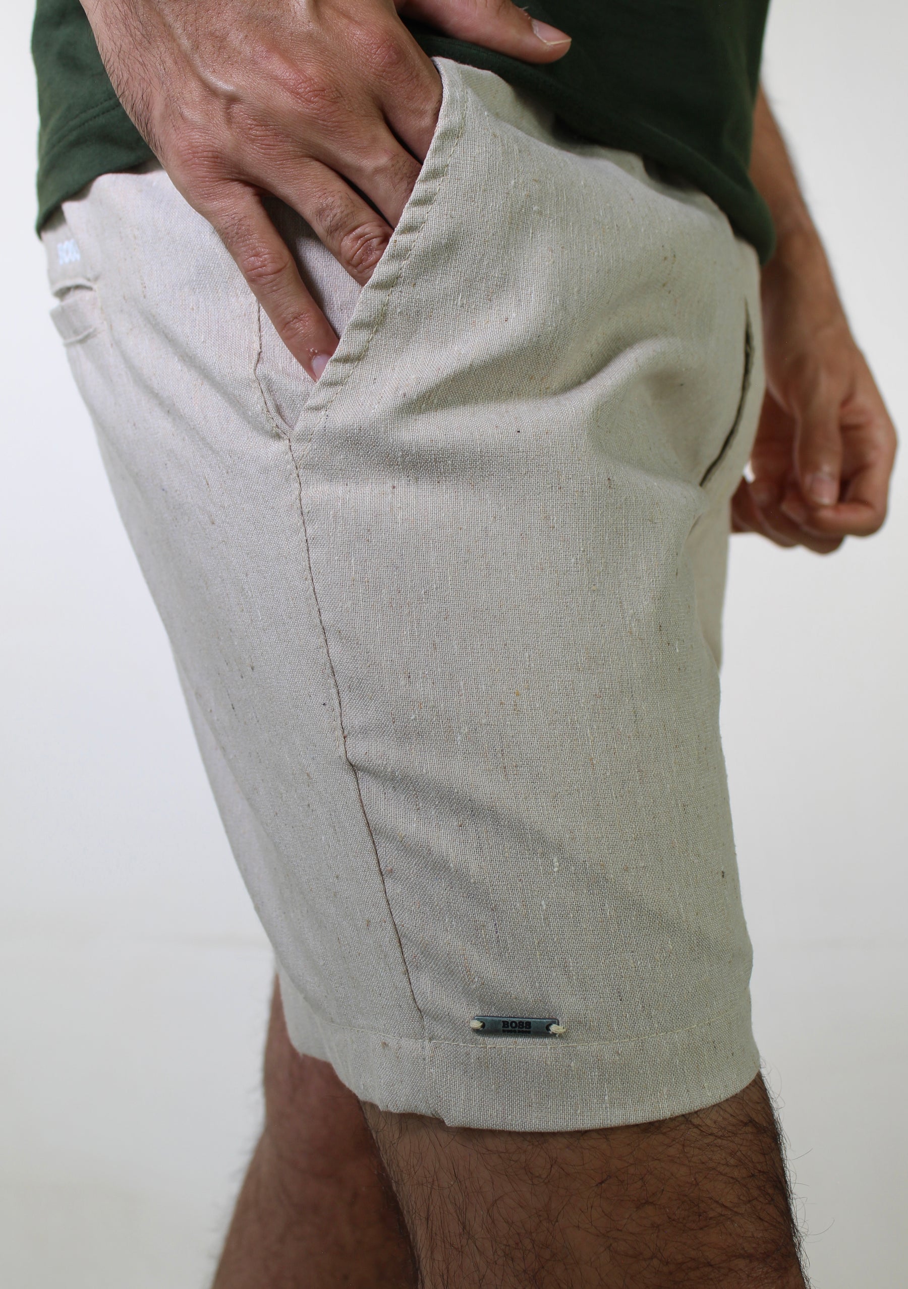 Bermuda em Linho Boss - Palha