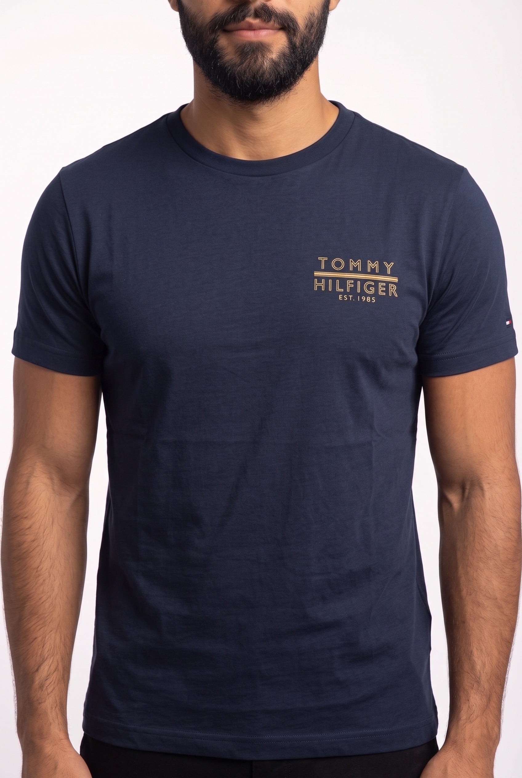Camiseta TH Golden Hollywood Label - Preta