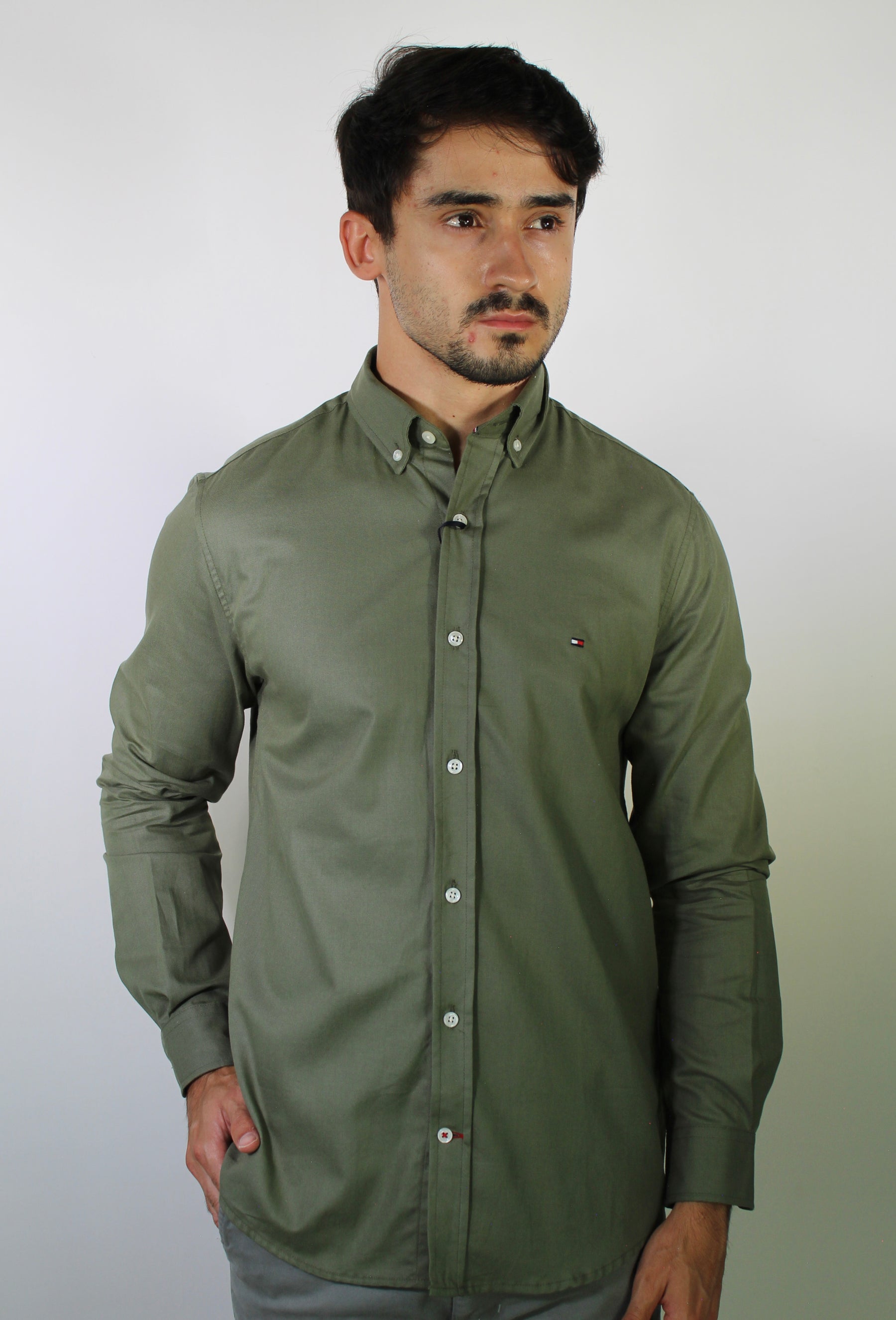 Camisa Social Lisa Manga Longa TH Classic  - Verde Oliva