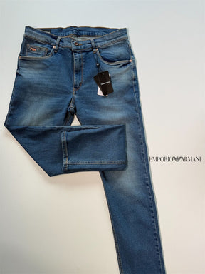 Calça Jeans EA - Essential Mid Wash