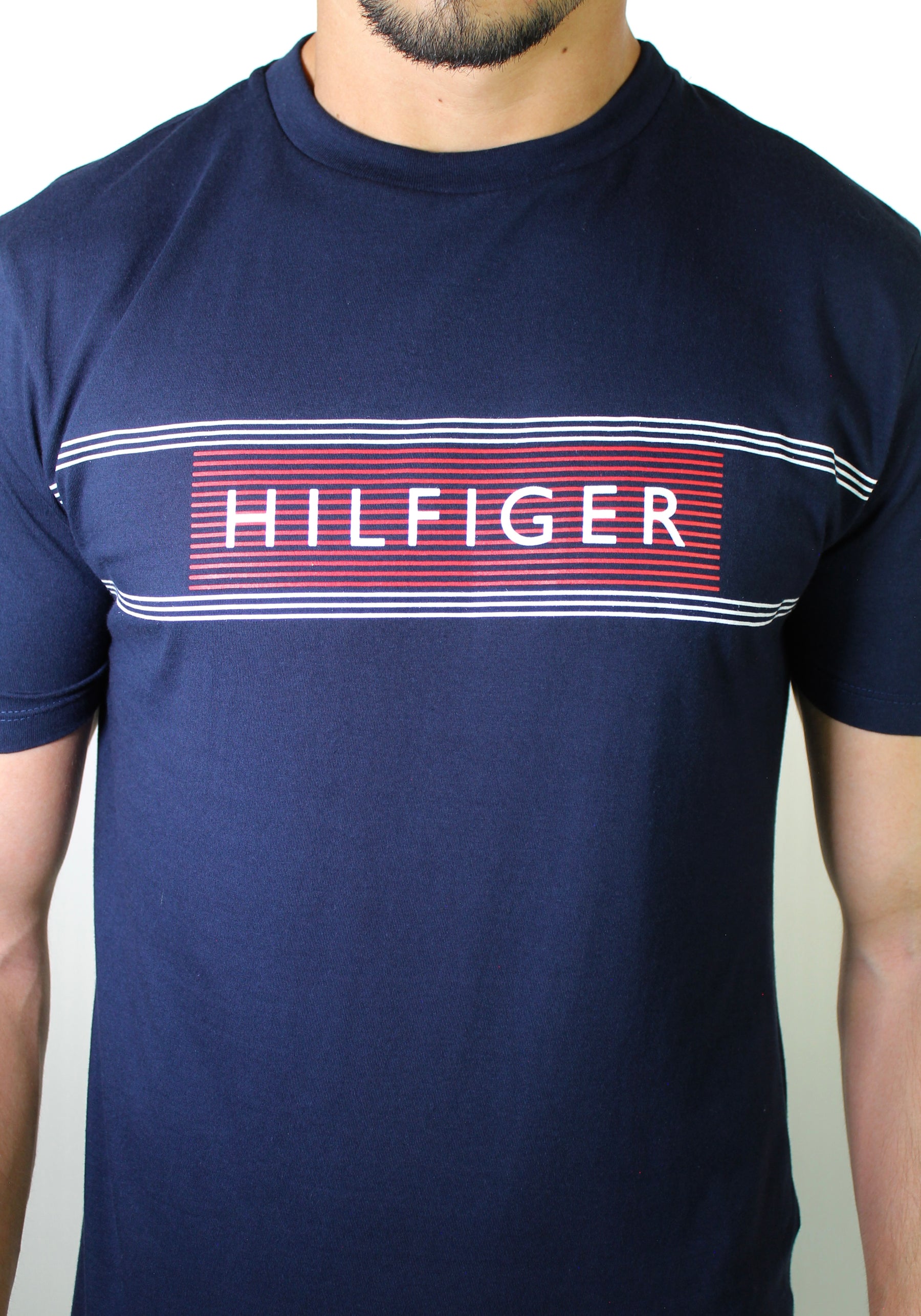 Camiseta TH Retro Striped Logo - Azul Marinho