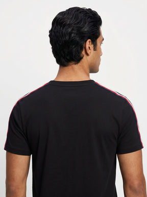 Camiseta TH Shoulder Stripe - Preta