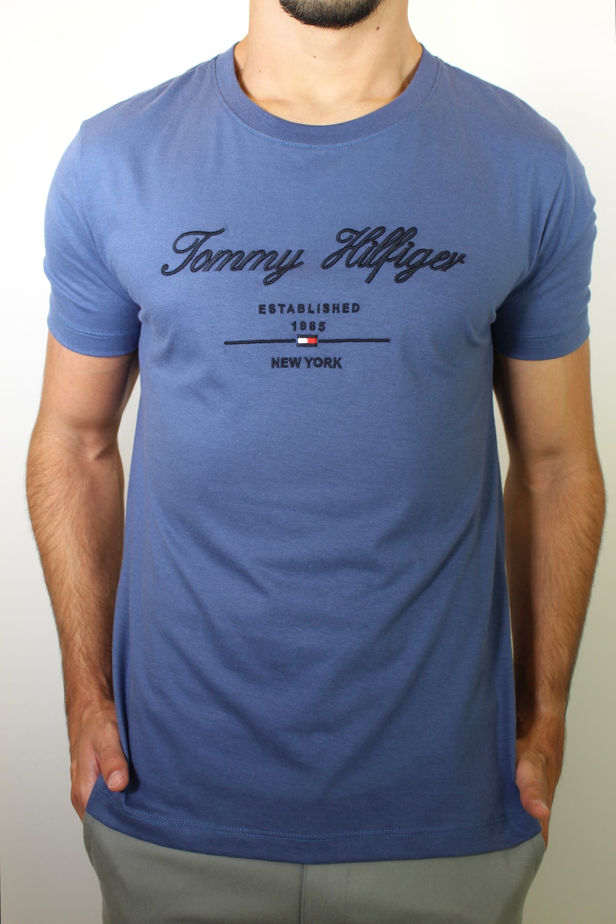 Camiseta TH Tommy Established 1985 NY - Azul Acero