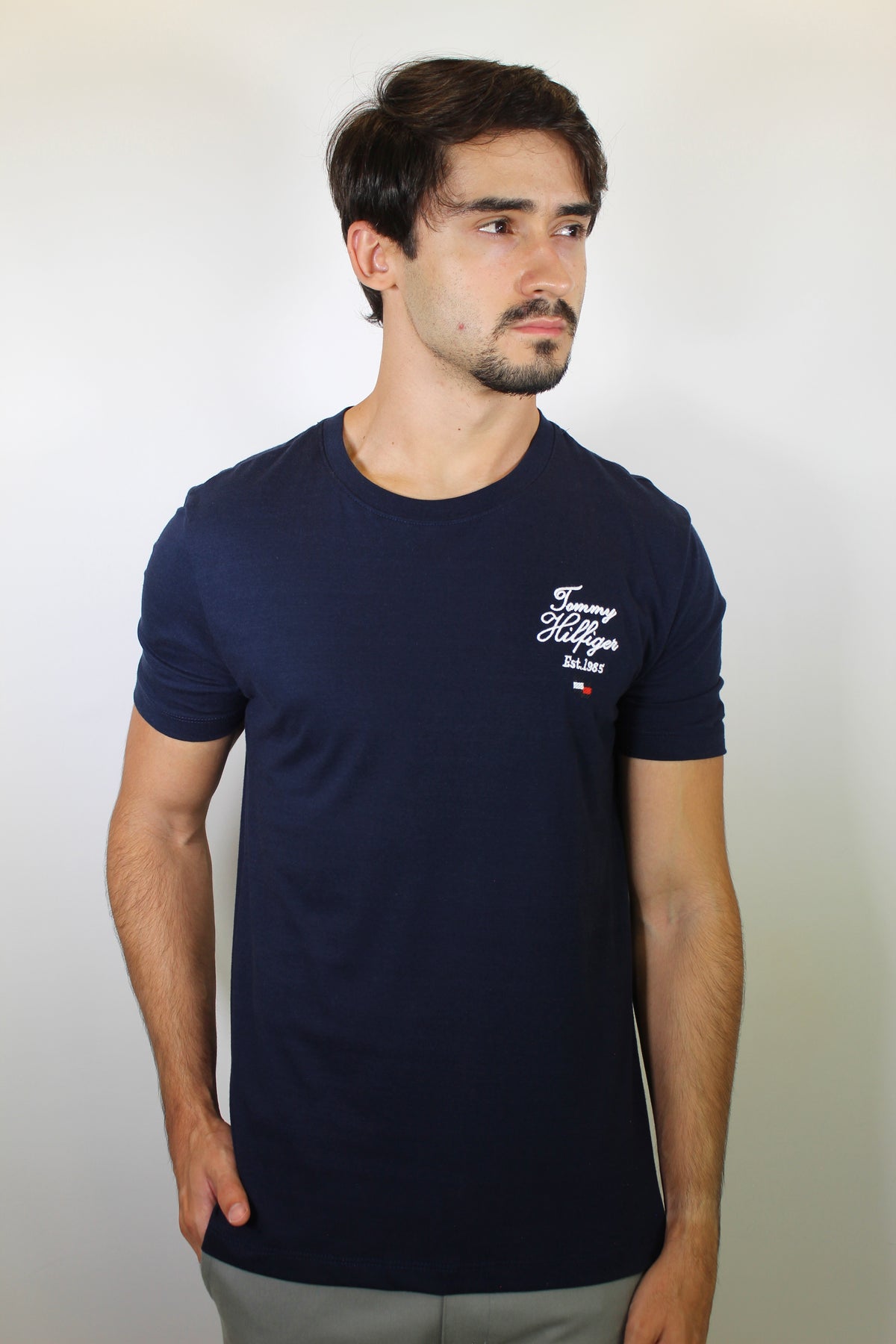 Camiseta TH N.Y.C Script Signature Side - Azul Marinho