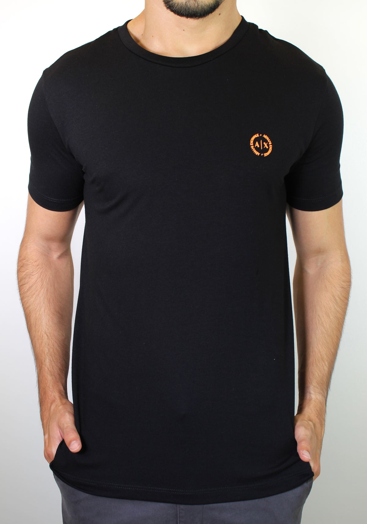 Camiseta AX Round Orange Logo - Preta