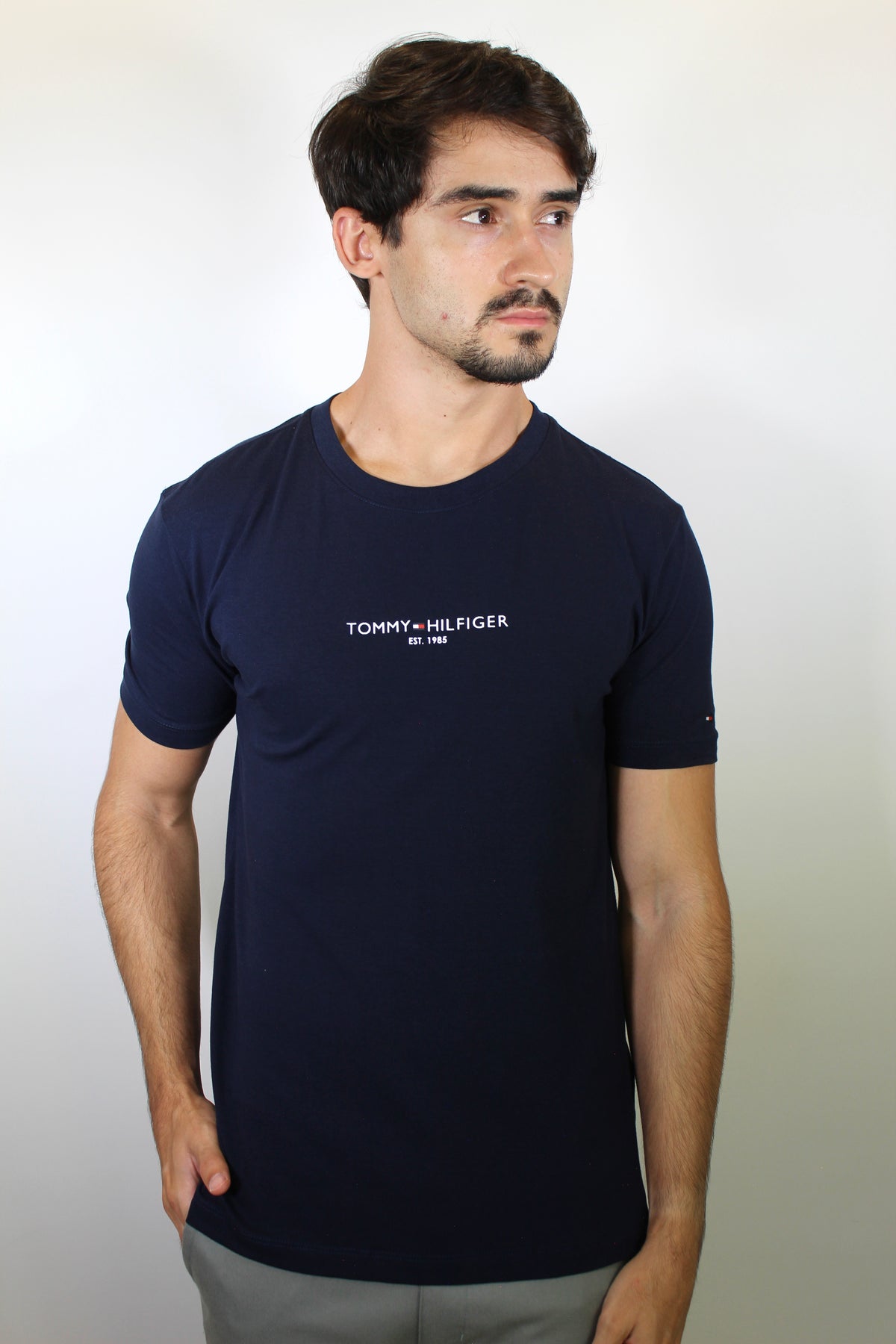 Camiseta TH Minimal Est. 1985 Logo - Azul Marinho