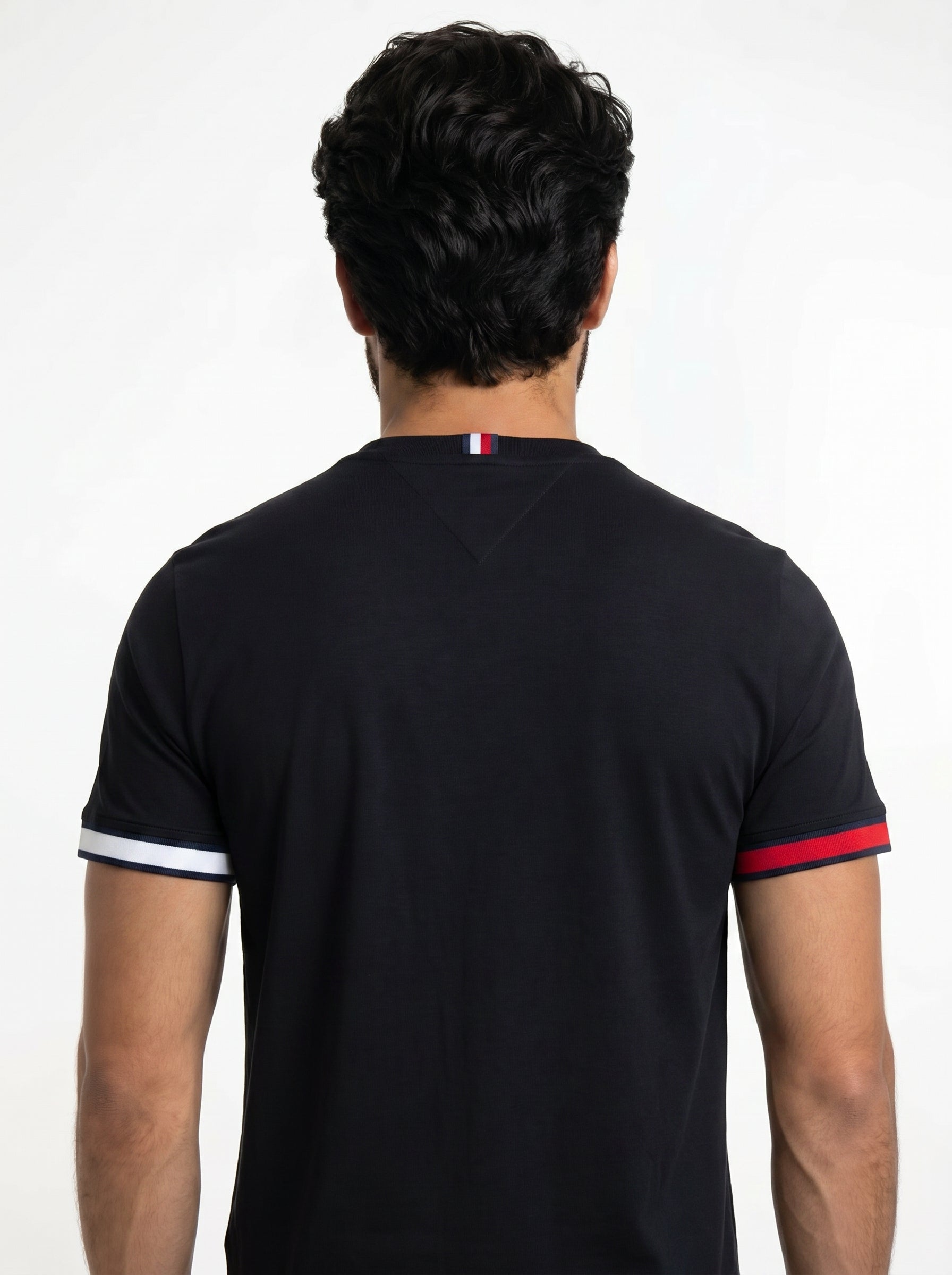 Camiseta TH Minimalist Sleeve Stripe - Preta