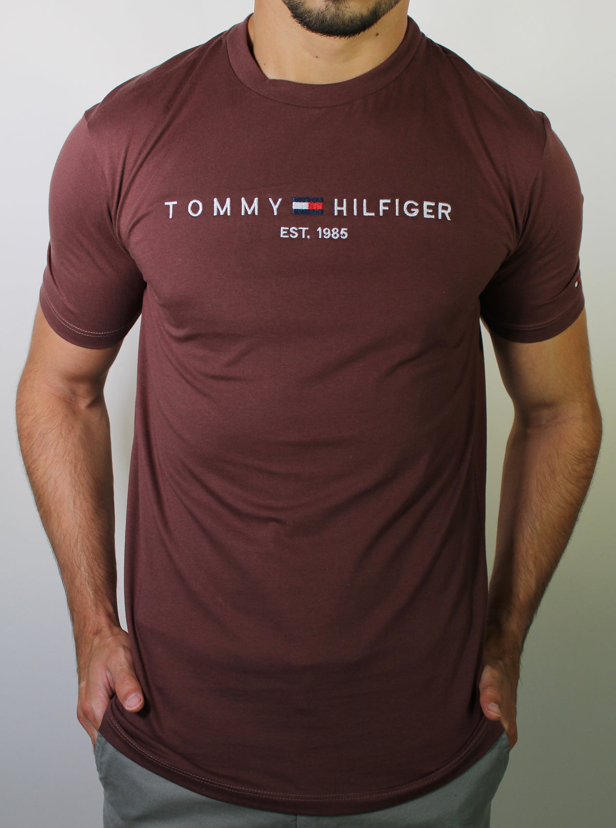 Camiseta TH Est. 1985 - Marrom