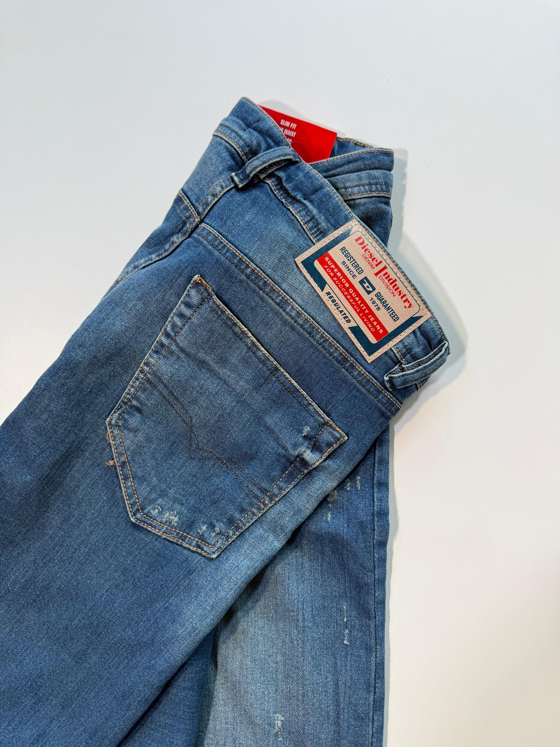 Calça Jeans DSL - Denim Division Soft Destroyed